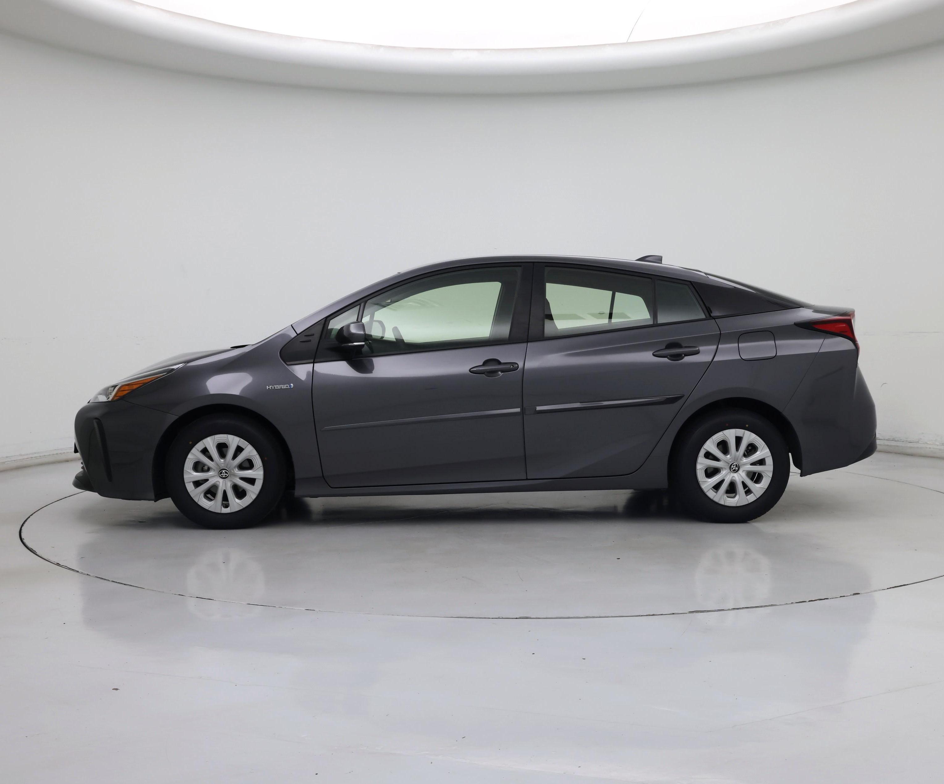 Thumbnail: 2022 Toyota Prius - 3
