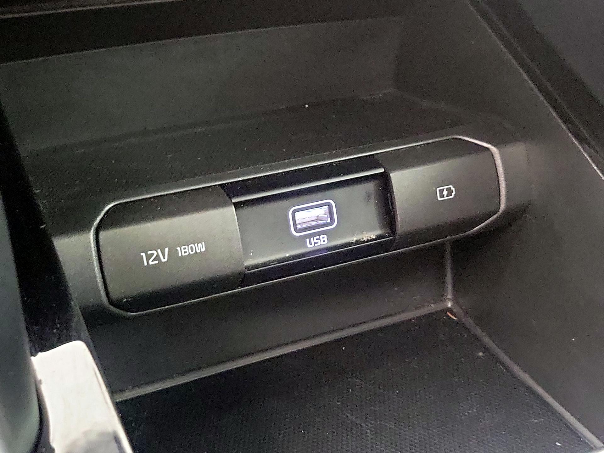 Thumbnail: 2020 Kia Telluride - 18