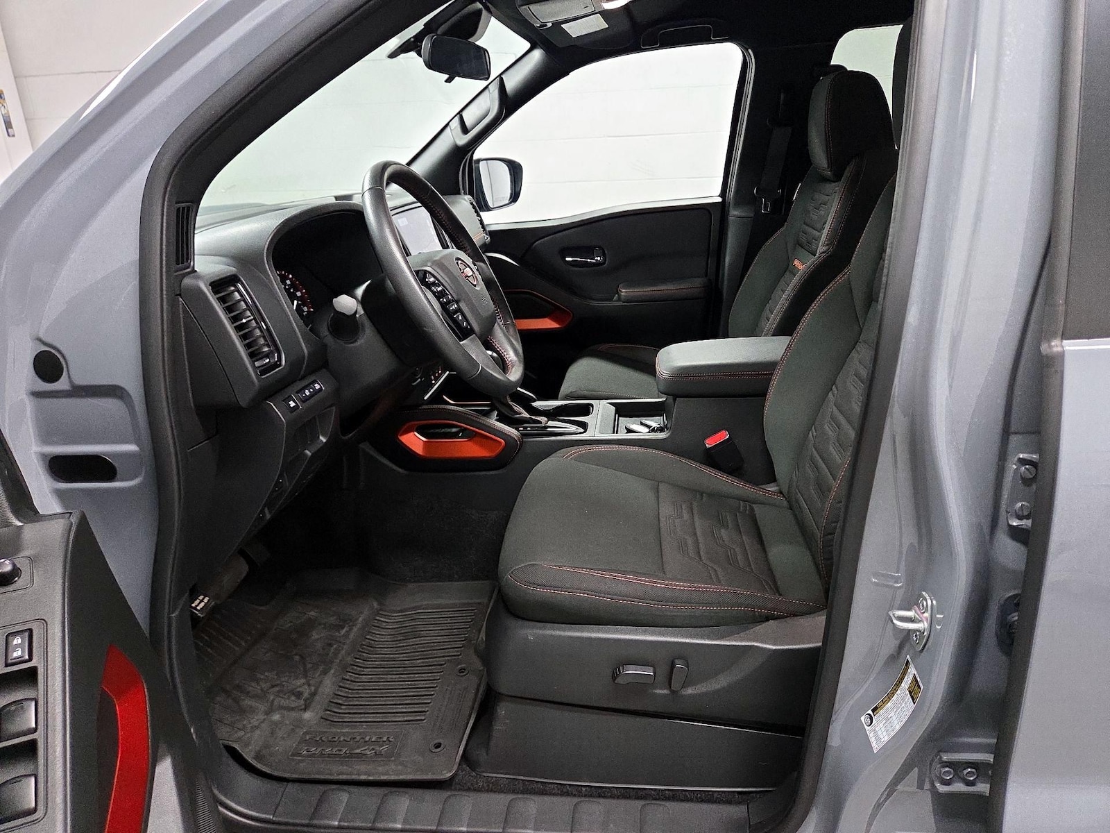2024 Nissan Frontier PRO-4X - Photo 12