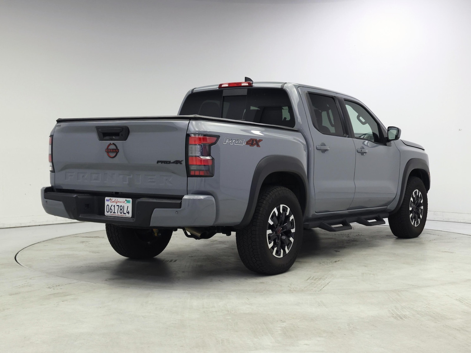 2024 Nissan Frontier PRO-4X - Photo 9