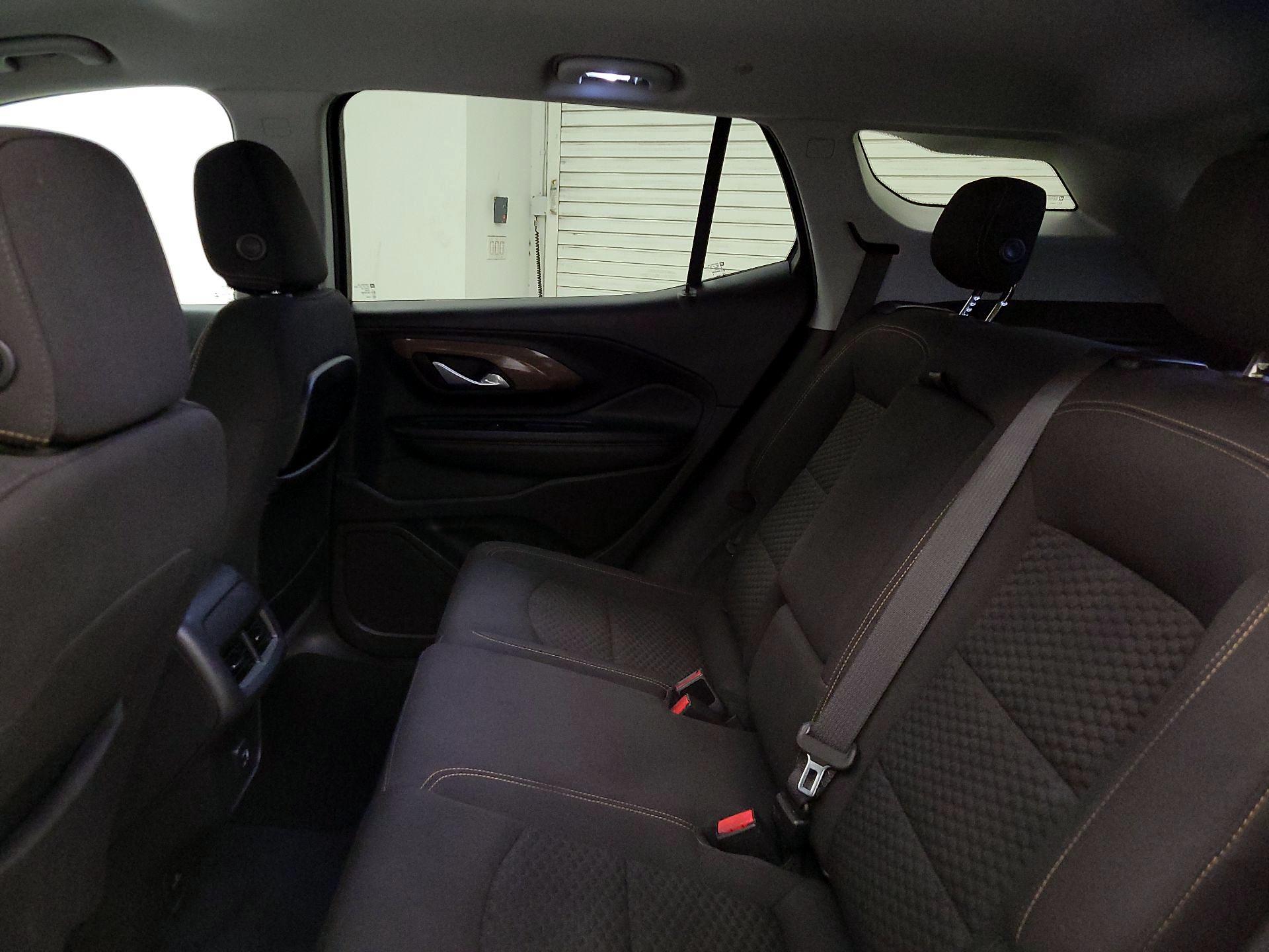 Thumbnail: 2020 GMC Terrain - 20