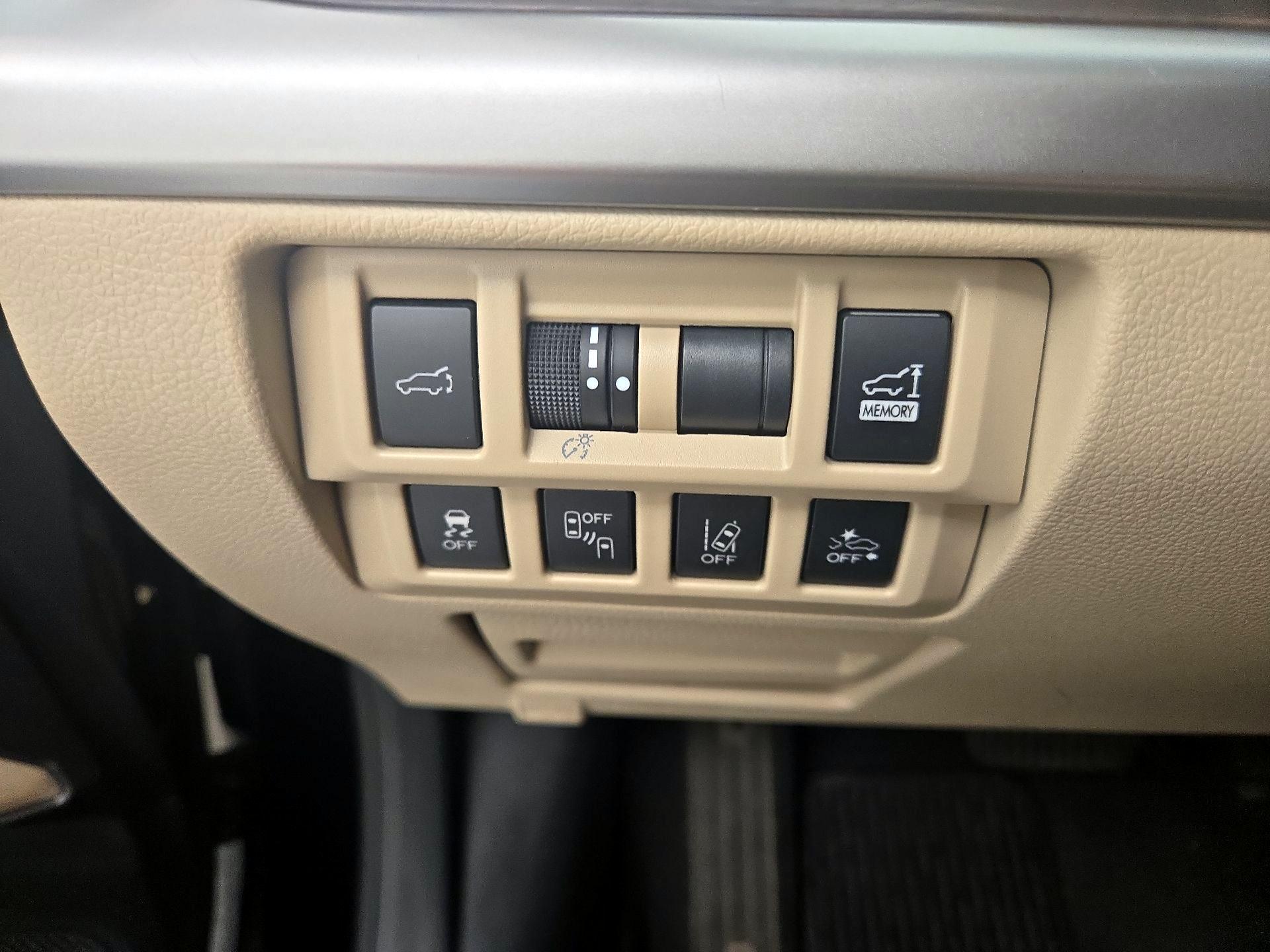 Thumbnail: 2018 Subaru Outback - 13