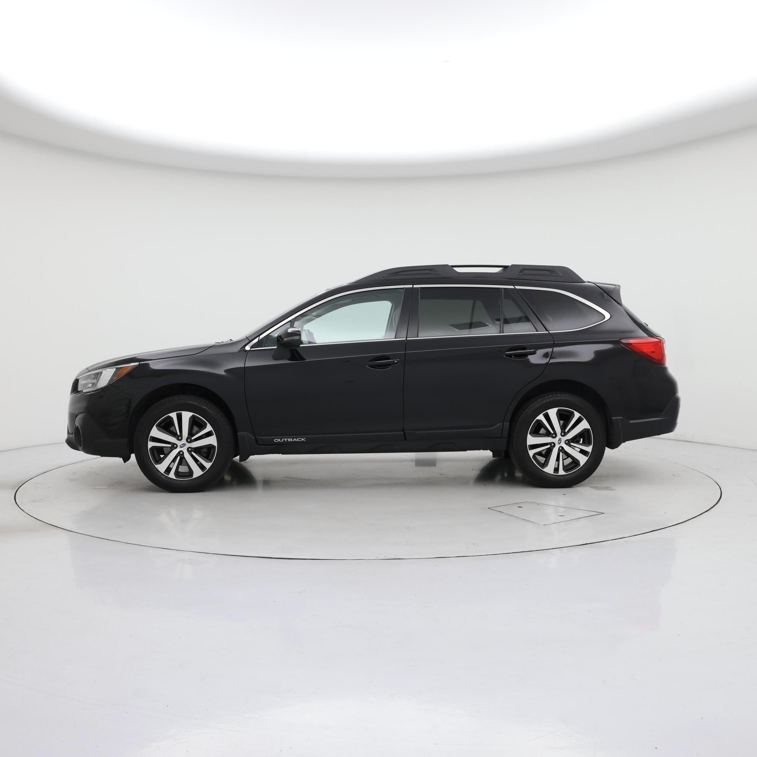 Thumbnail: 2018 Subaru Outback - 3