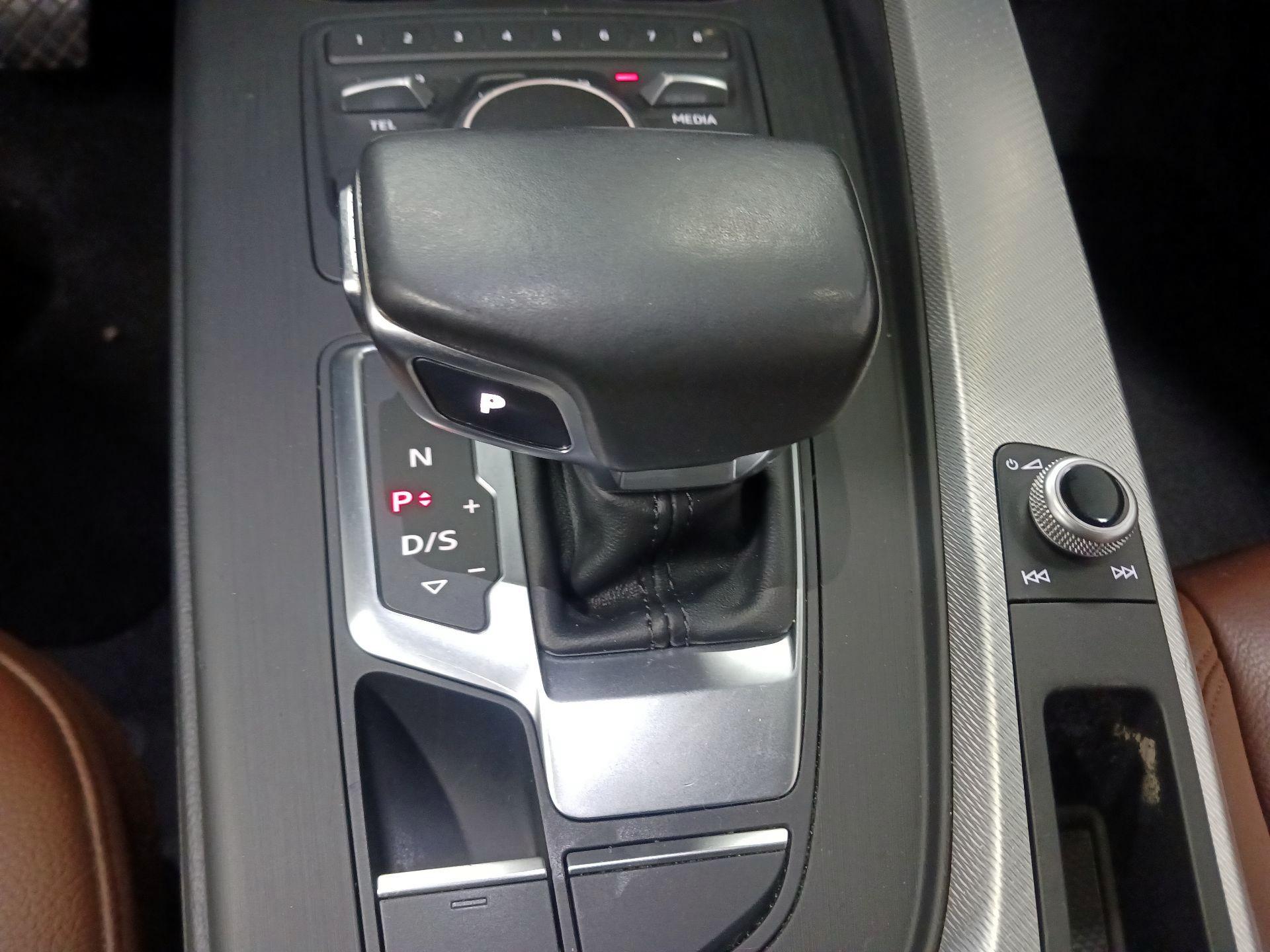Thumbnail: 2018 Audi A4 - 16