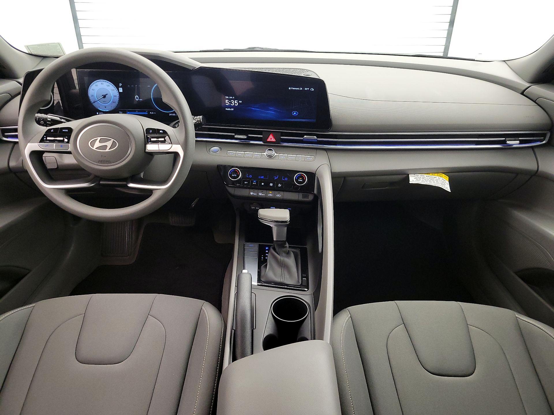 Thumbnail: 2024 Hyundai Elantra - 9