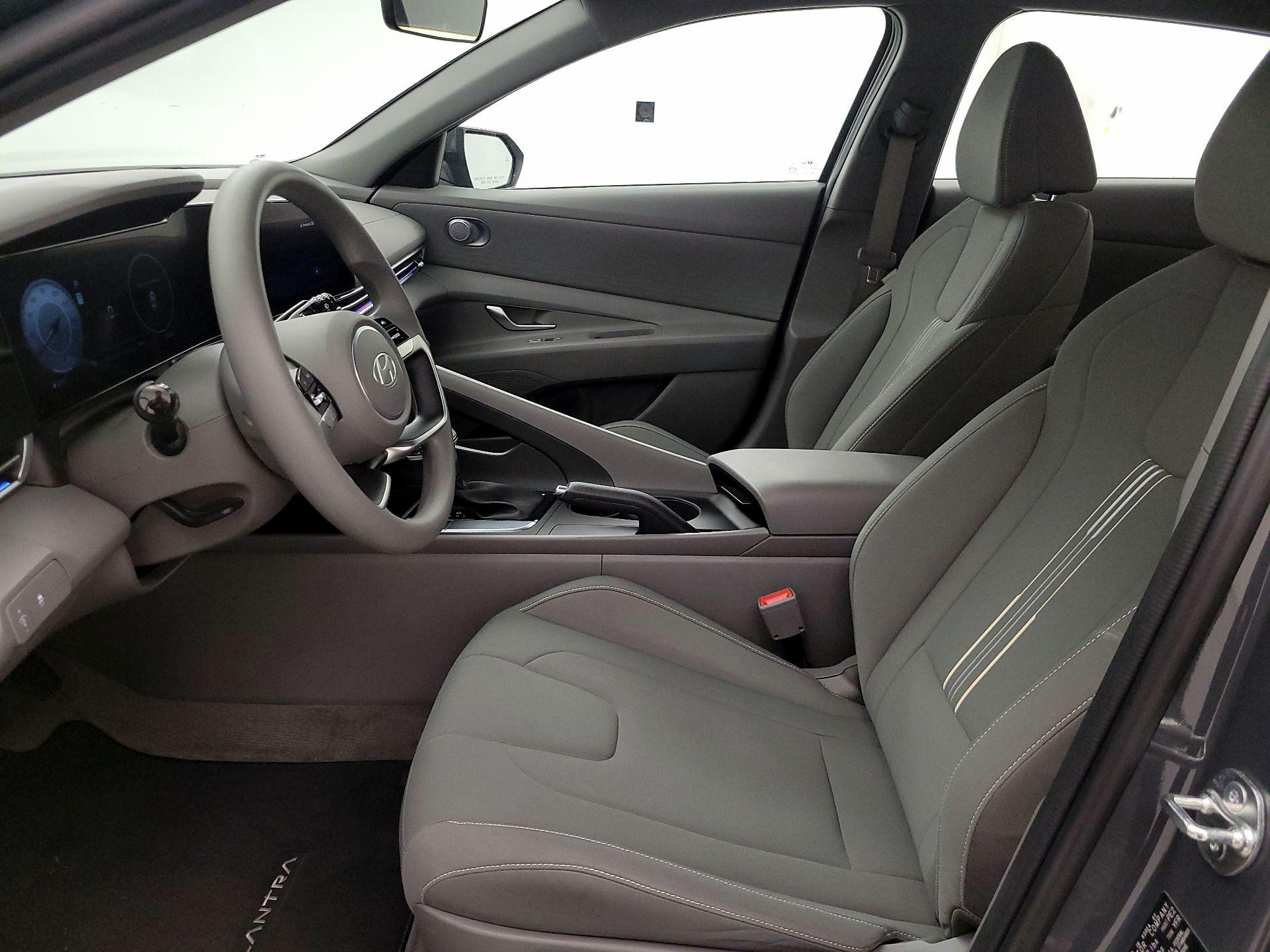 Thumbnail: 2024 Hyundai Elantra - 11