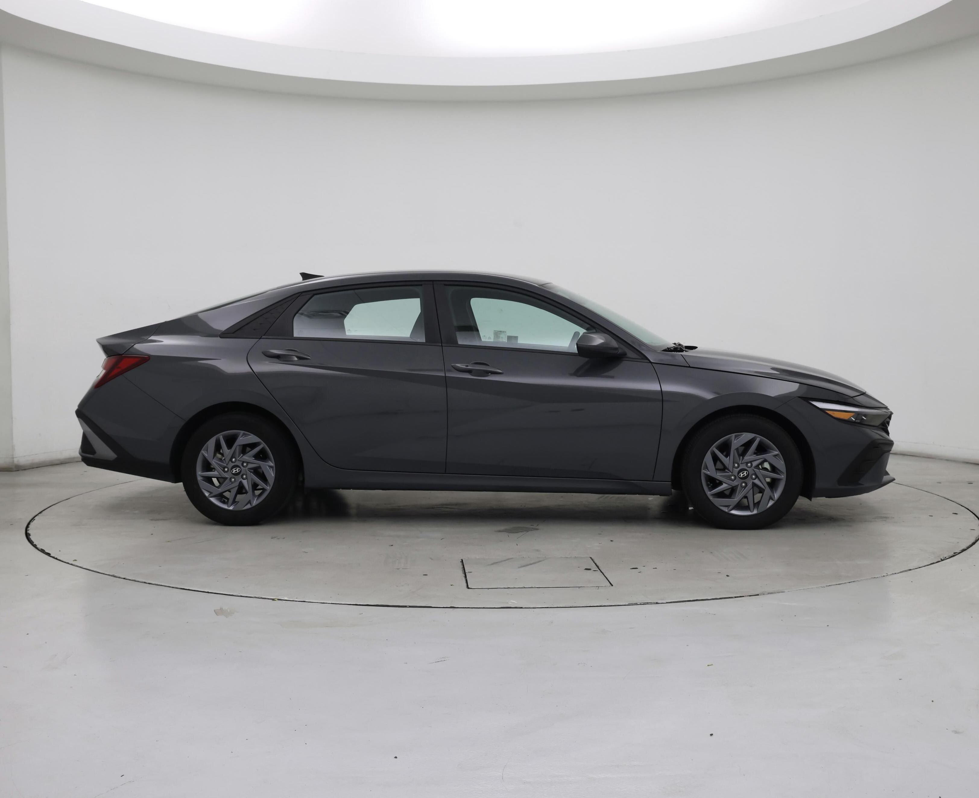 Thumbnail: 2024 Hyundai Elantra - 7