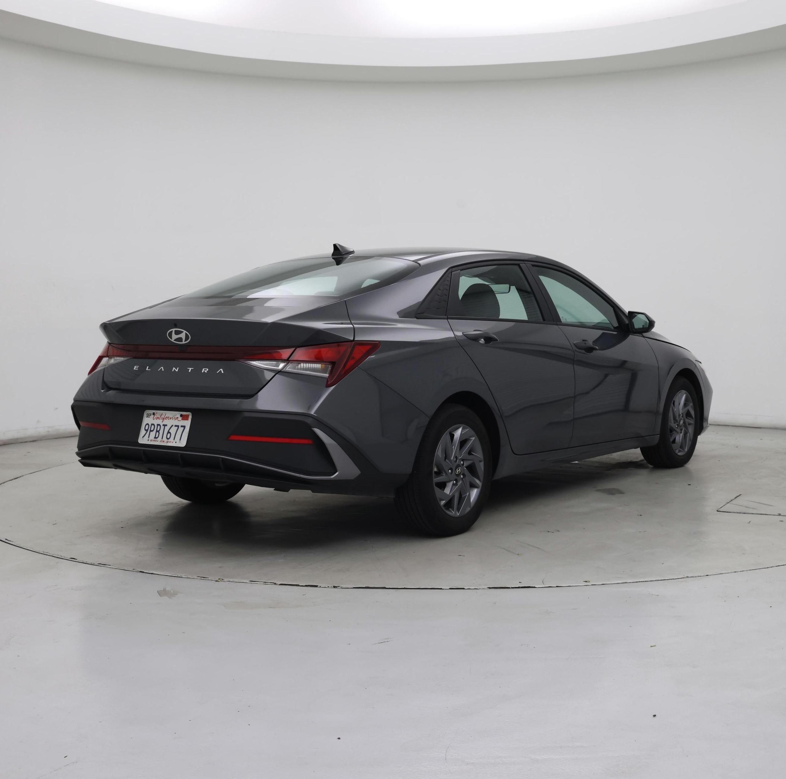 Thumbnail: 2024 Hyundai Elantra - 8