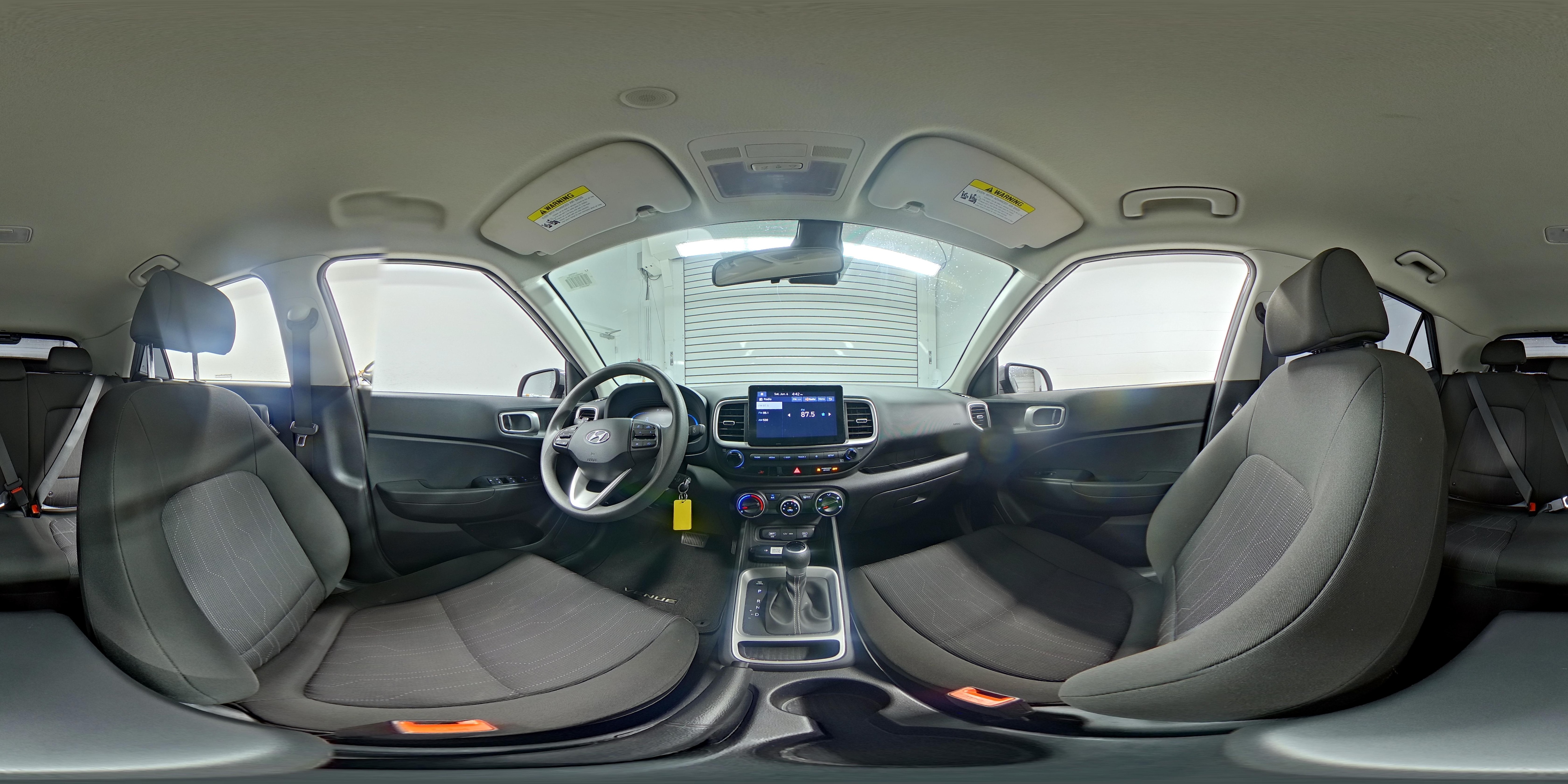 2023 Hyundai Venue SE - Photo 18
