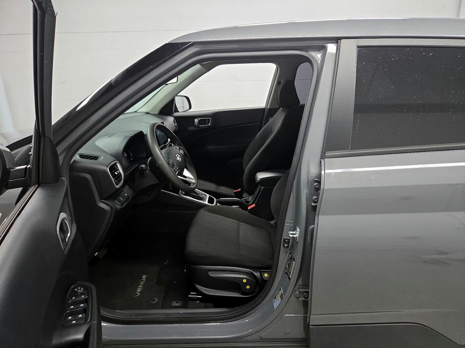 2023 Hyundai Venue SE - Photo 10