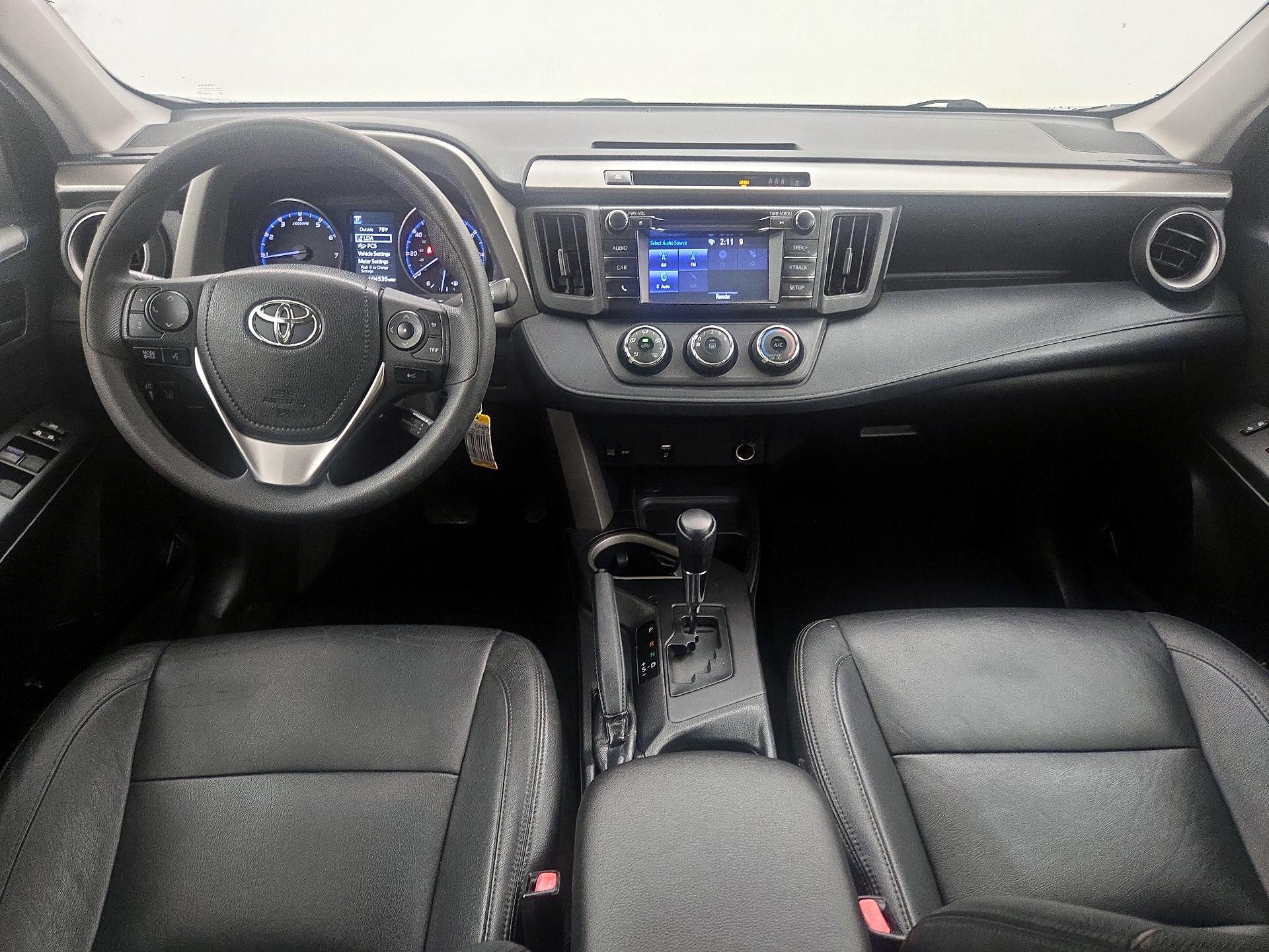Thumbnail: 2018 Toyota RAV4 - 9