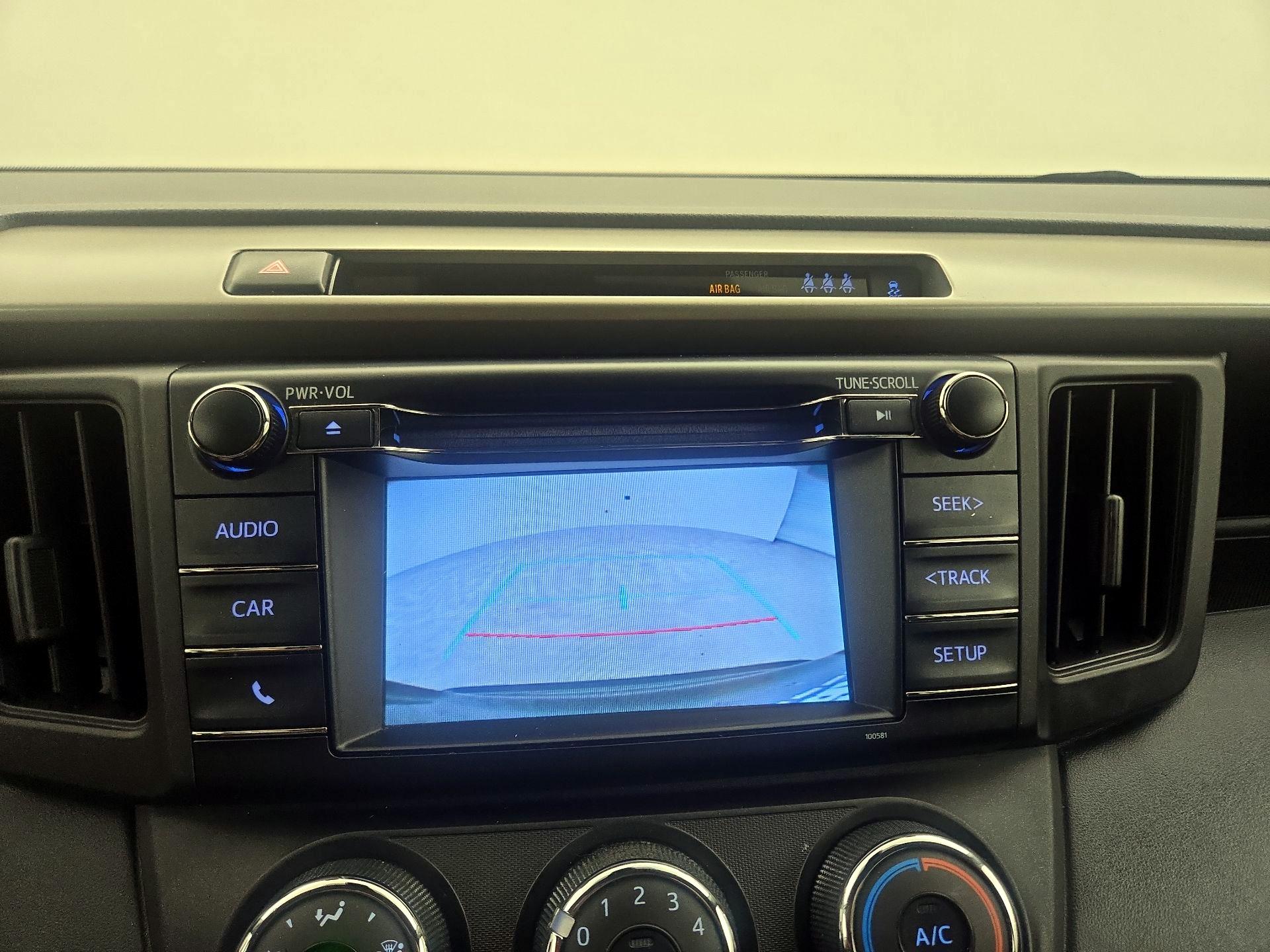 Thumbnail: 2018 Toyota RAV4 - 14