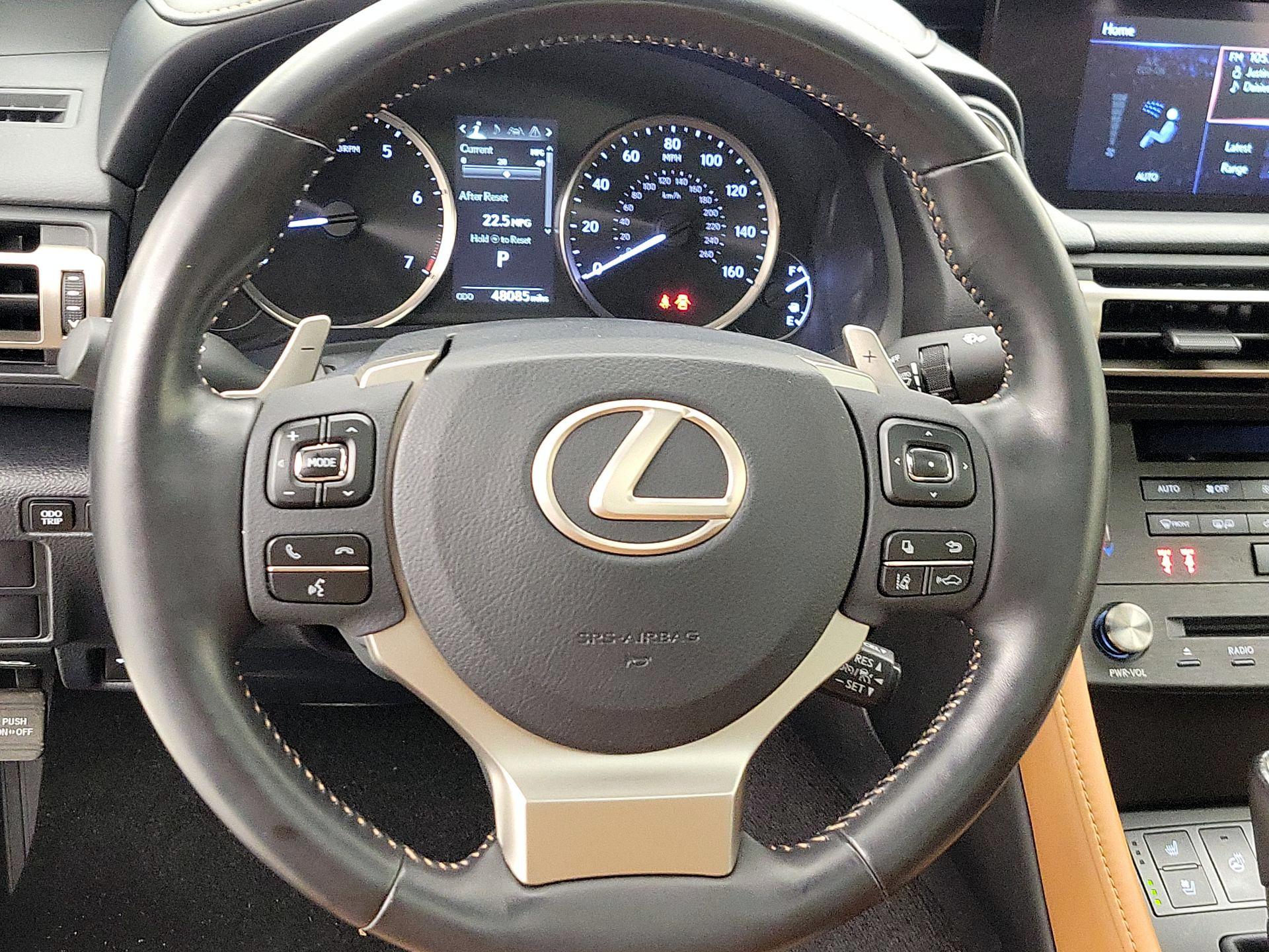Thumbnail: 2019 Lexus RC - 10