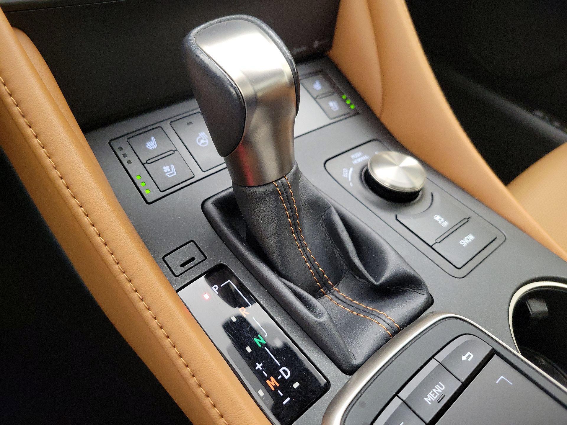 Thumbnail: 2019 Lexus RC - 17