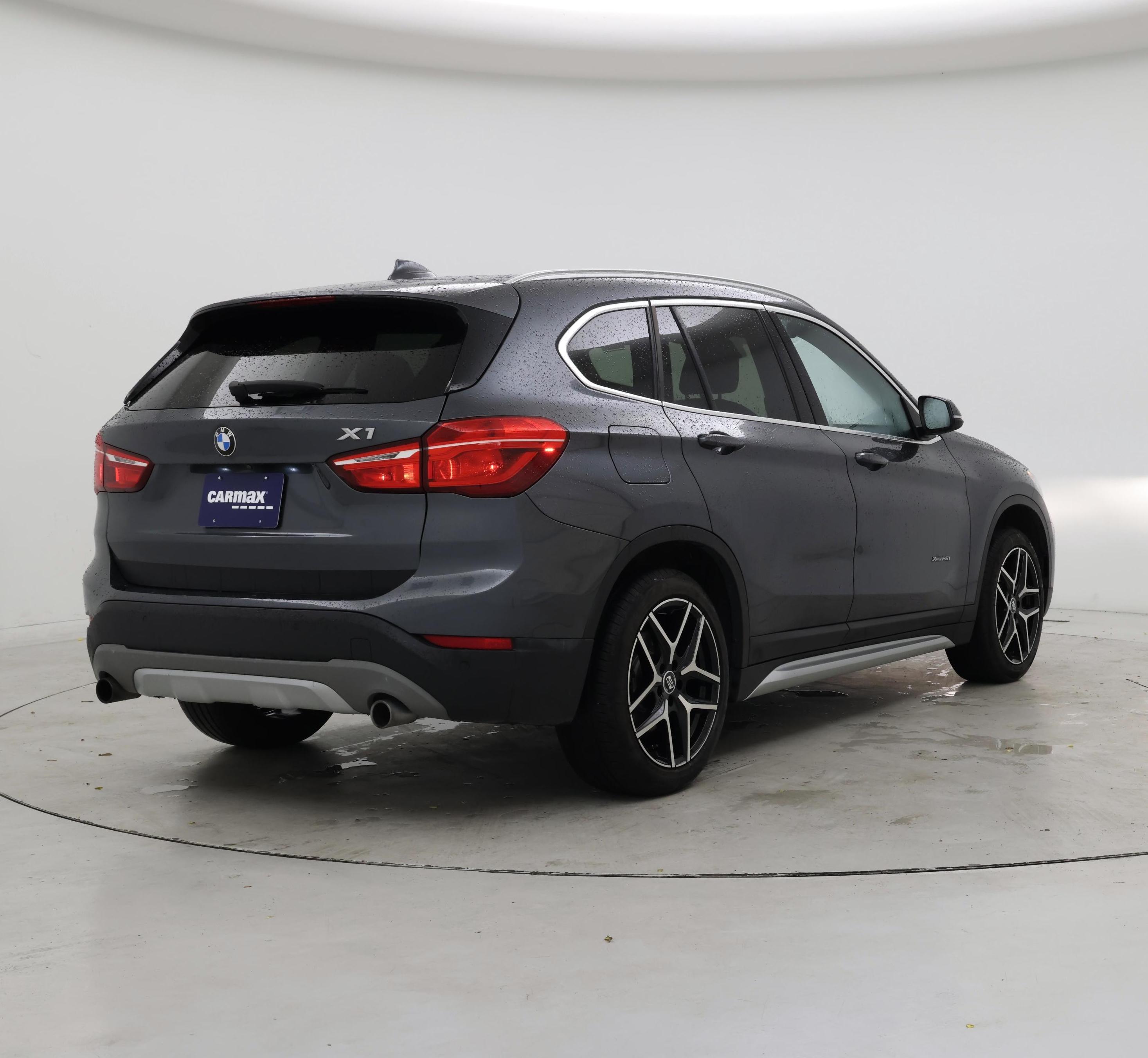Thumbnail: 2017 BMW X1 - 8