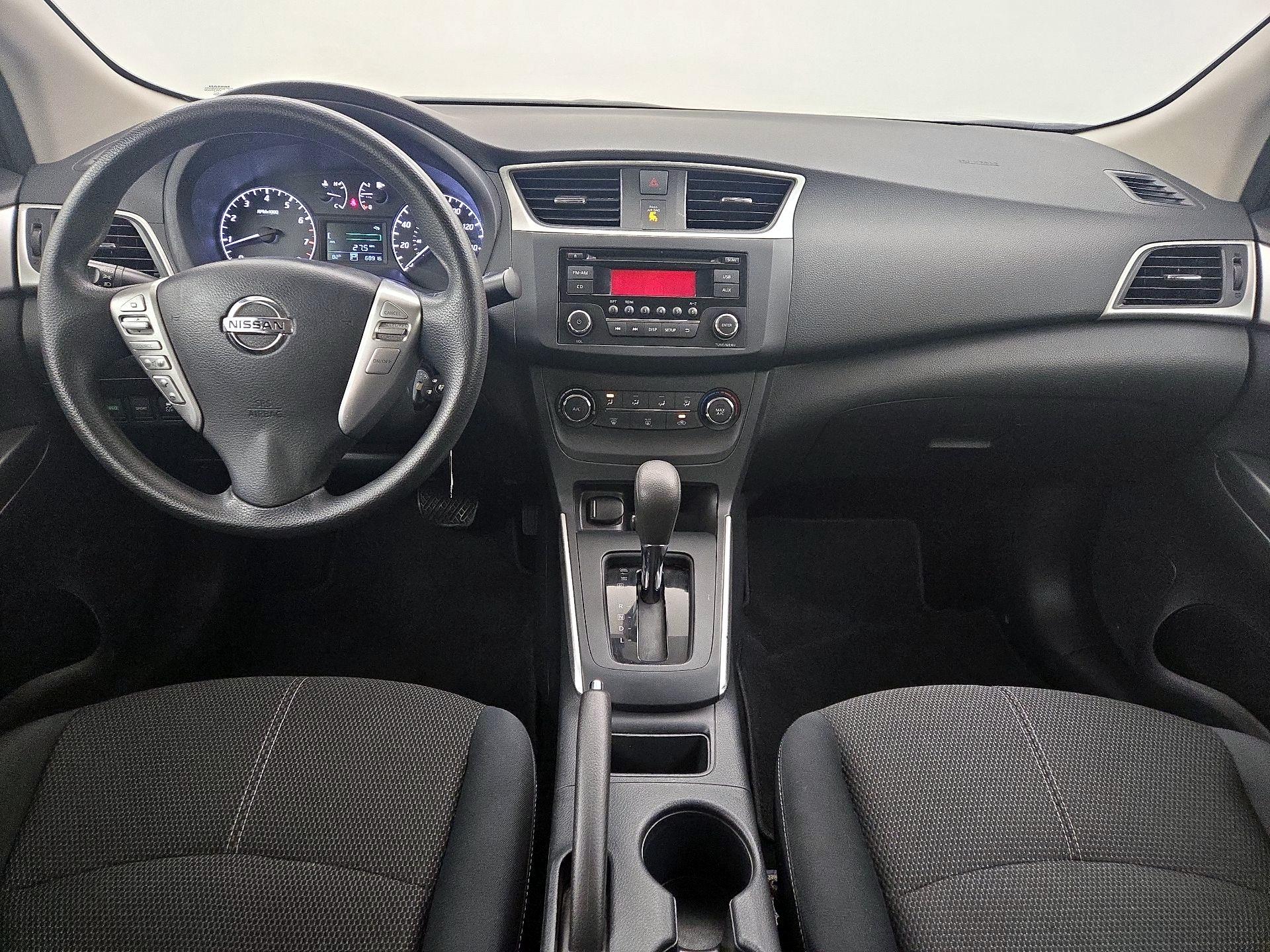 Thumbnail: 2017 Nissan Sentra - 9