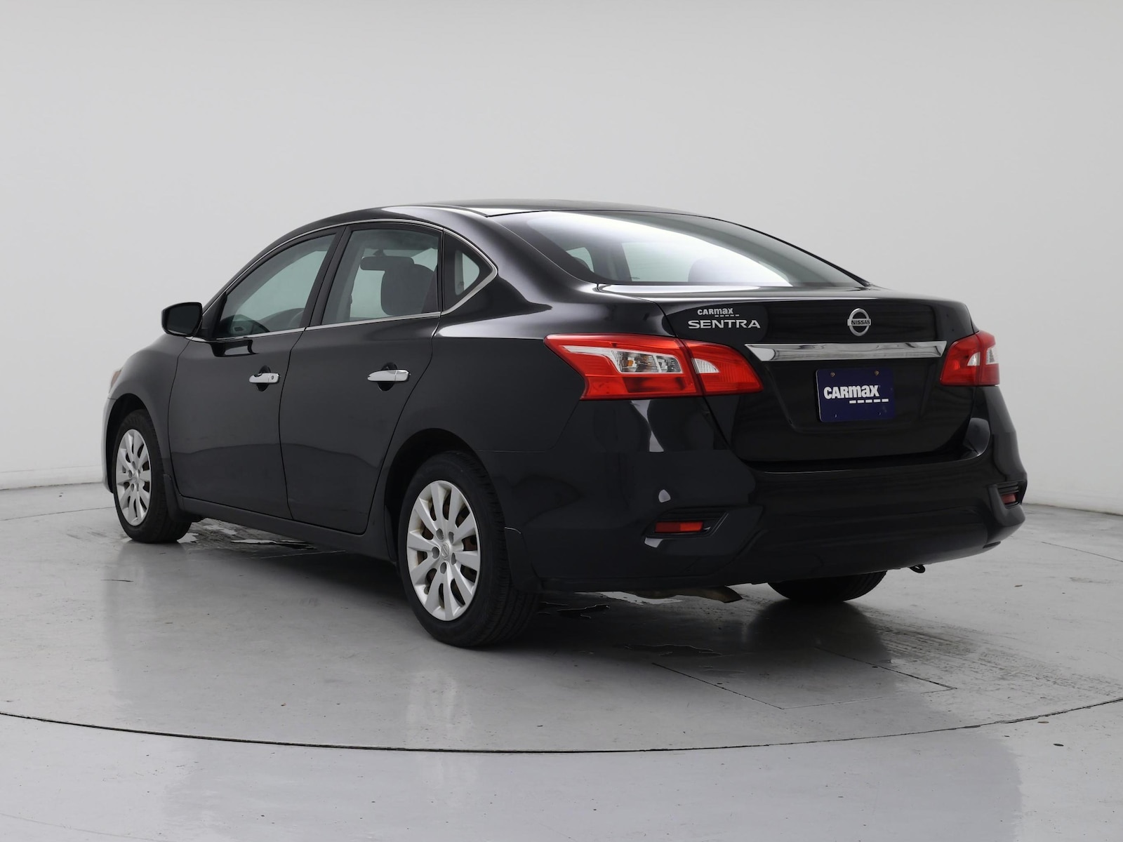 2017 Nissan Sentra S - Photo 3