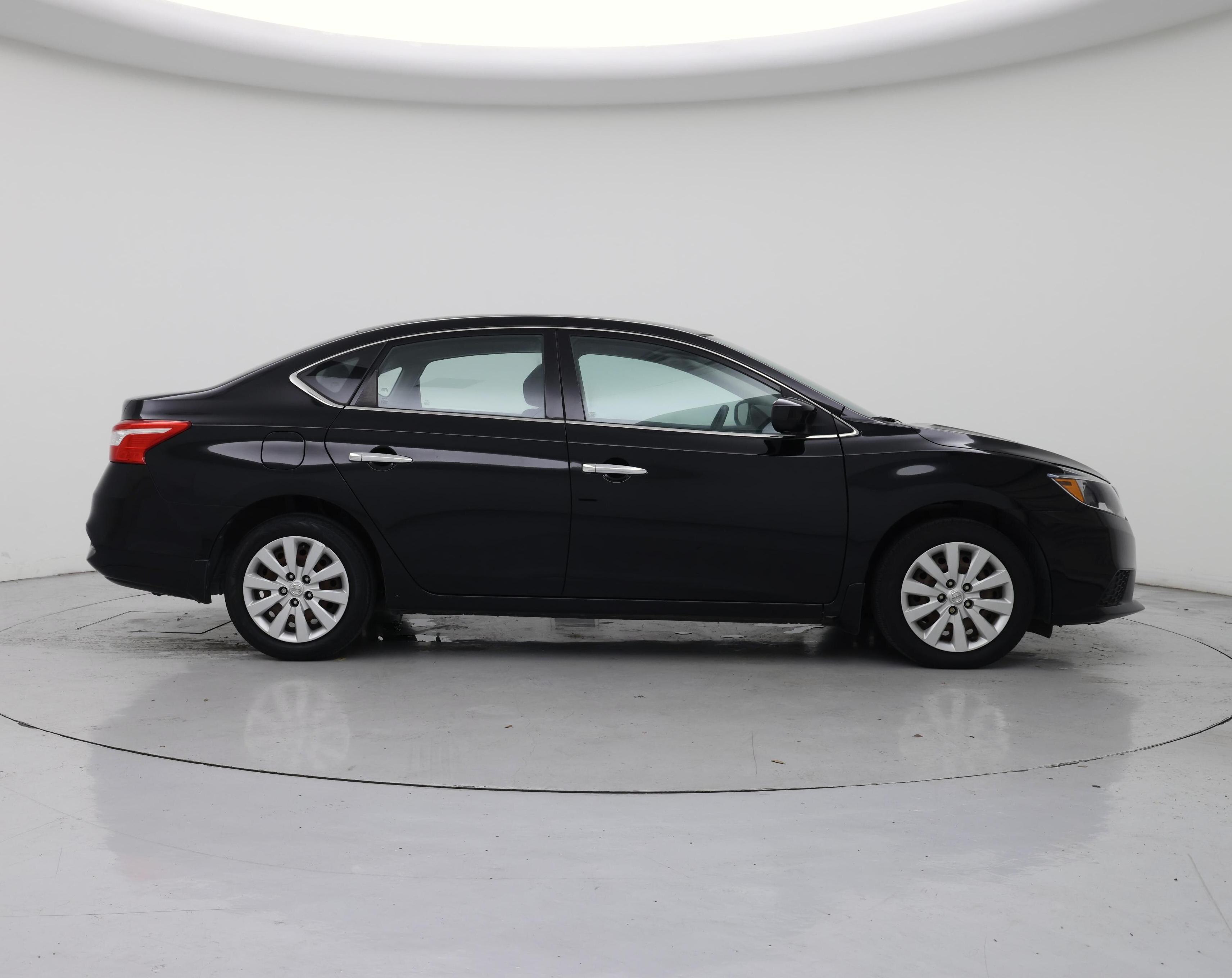 Thumbnail: 2017 Nissan Sentra - 7