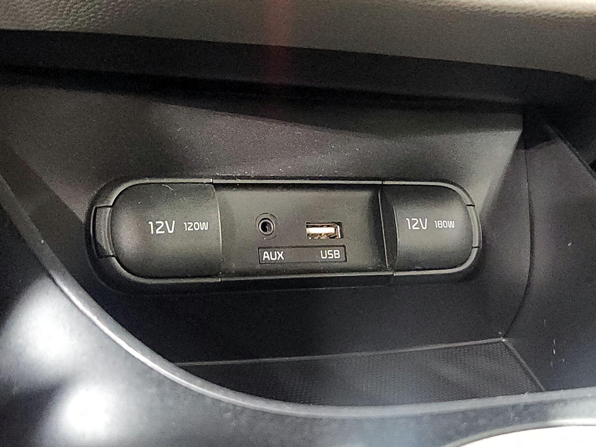 Thumbnail: 2015 Kia Soul - 17
