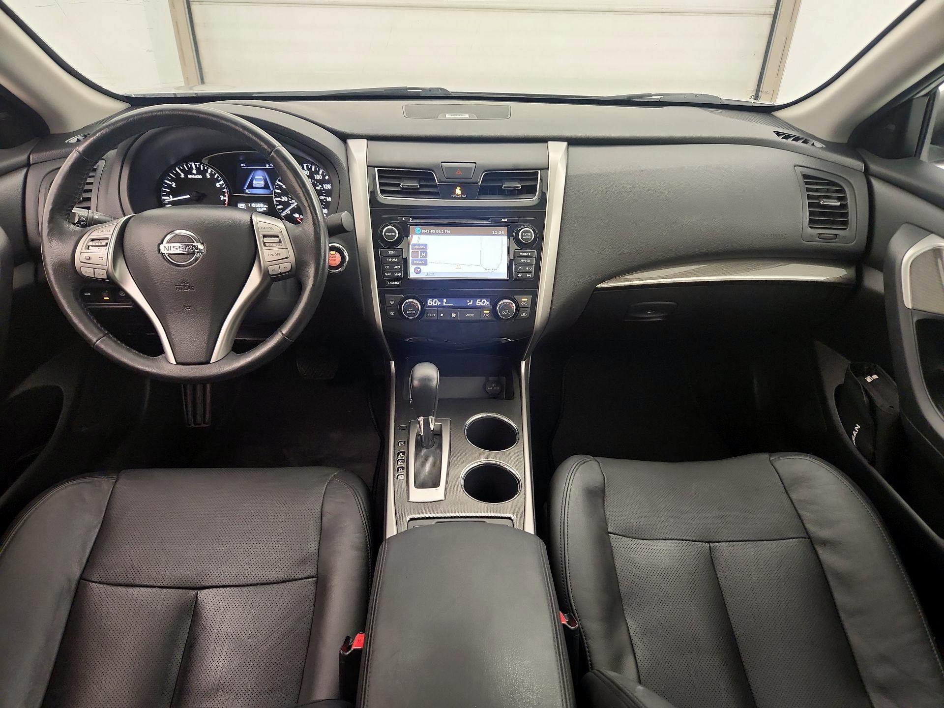 Thumbnail: 2015 Nissan Altima - 9