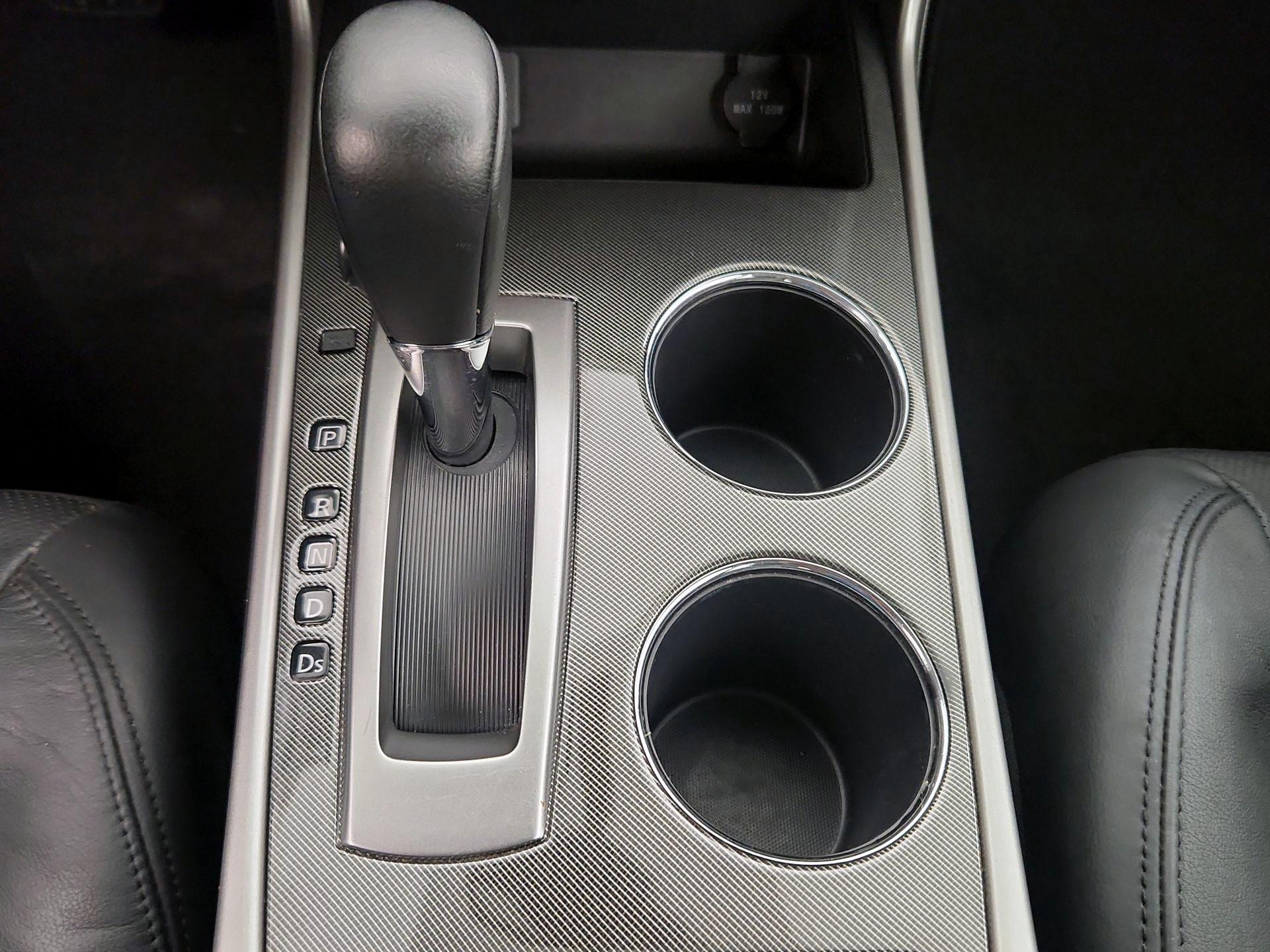 Thumbnail: 2015 Nissan Altima - 18