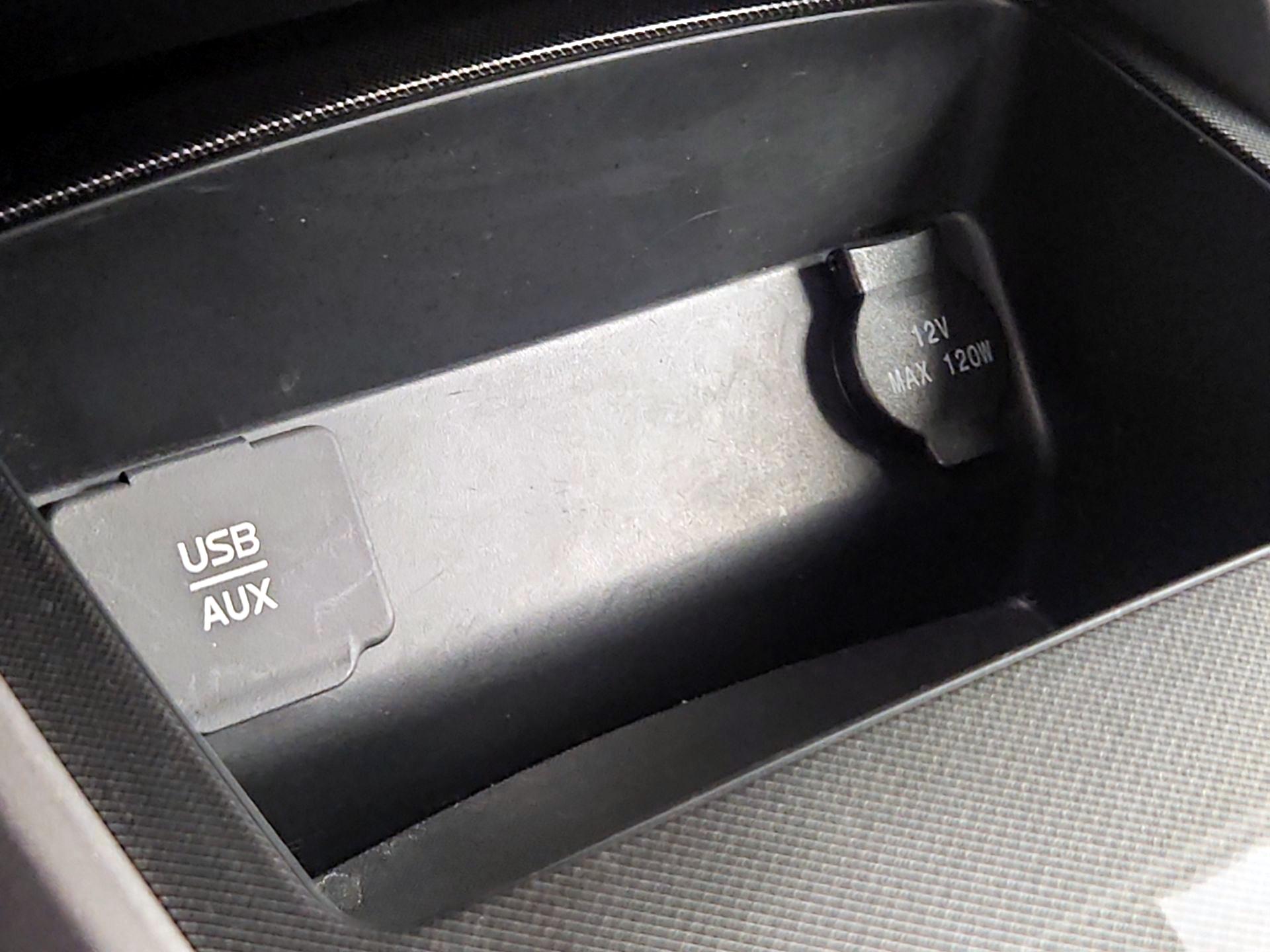 Thumbnail: 2015 Nissan Altima - 19