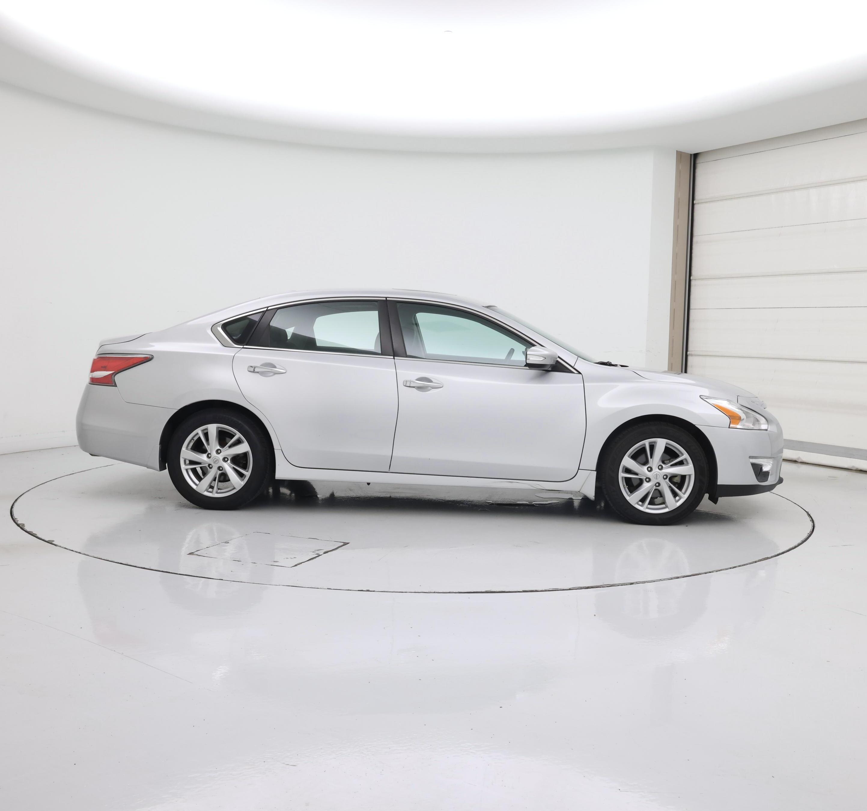 Thumbnail: 2015 Nissan Altima - 7