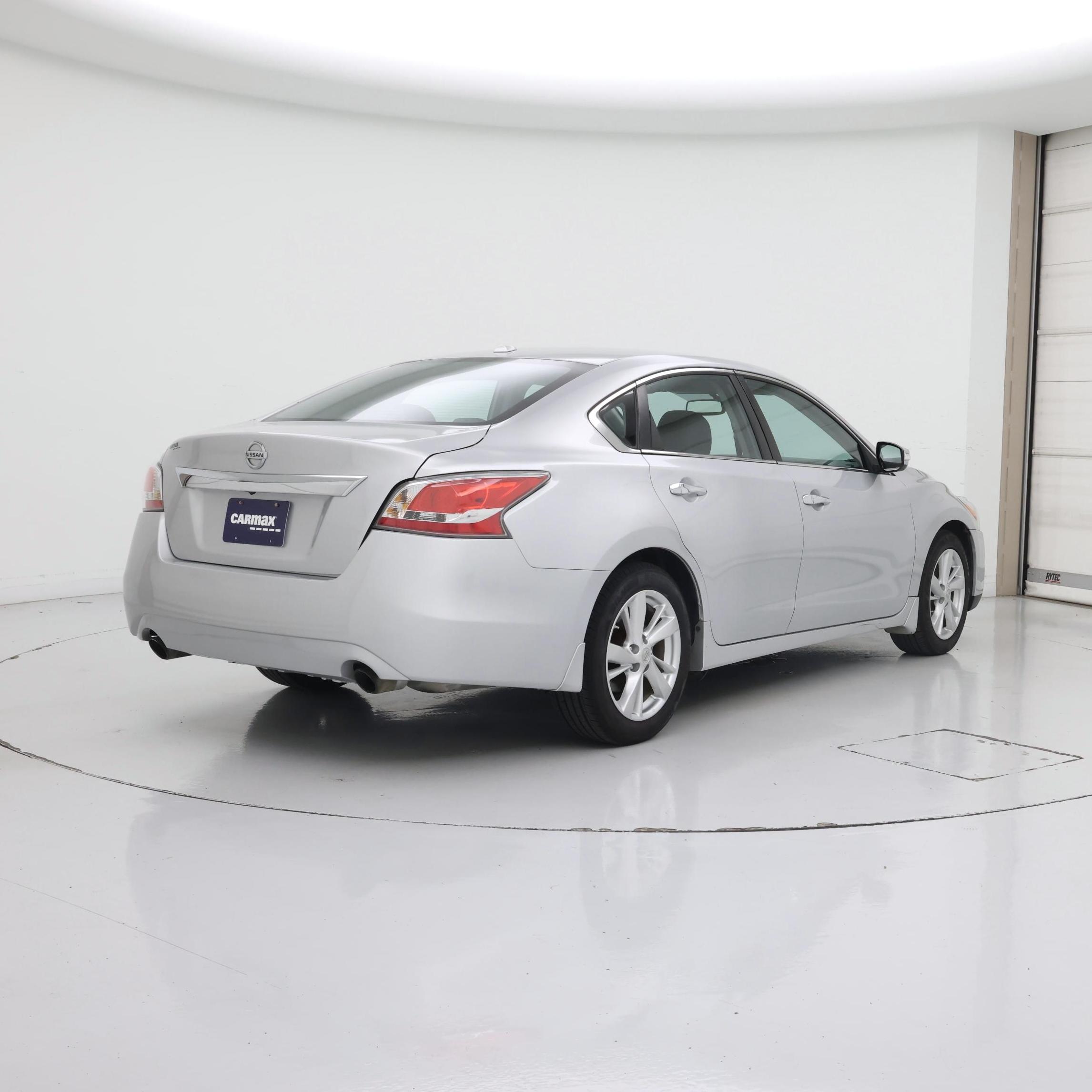 Thumbnail: 2015 Nissan Altima - 8