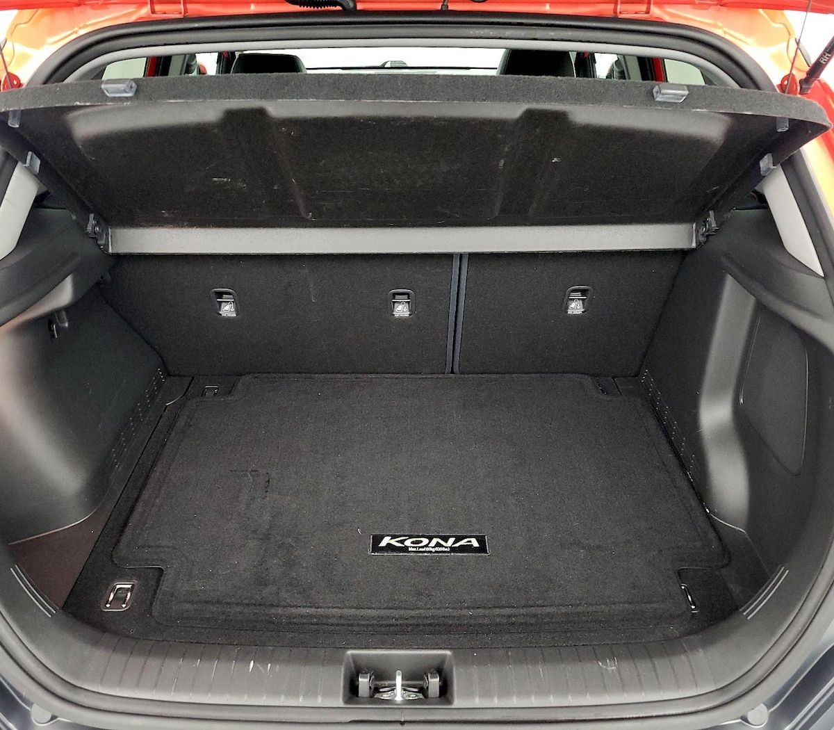 Trunk/Cargo (Seats Up)