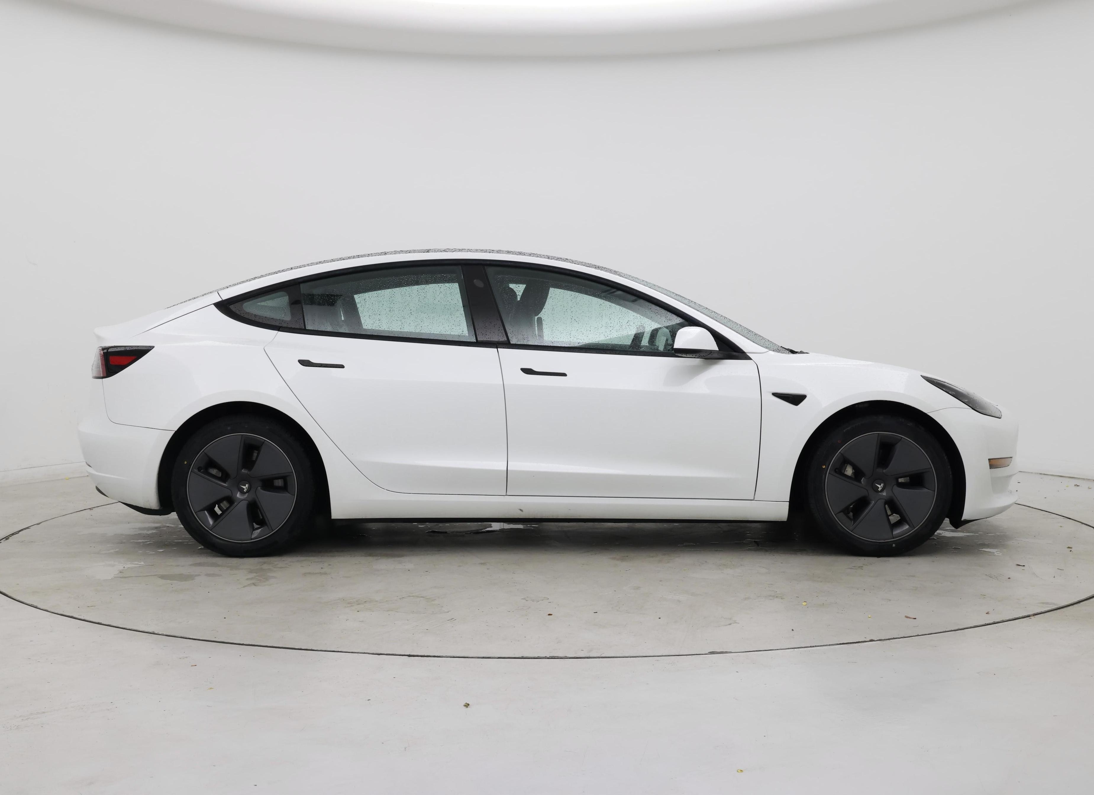 Thumbnail: 2023 Tesla Model 3 - 7