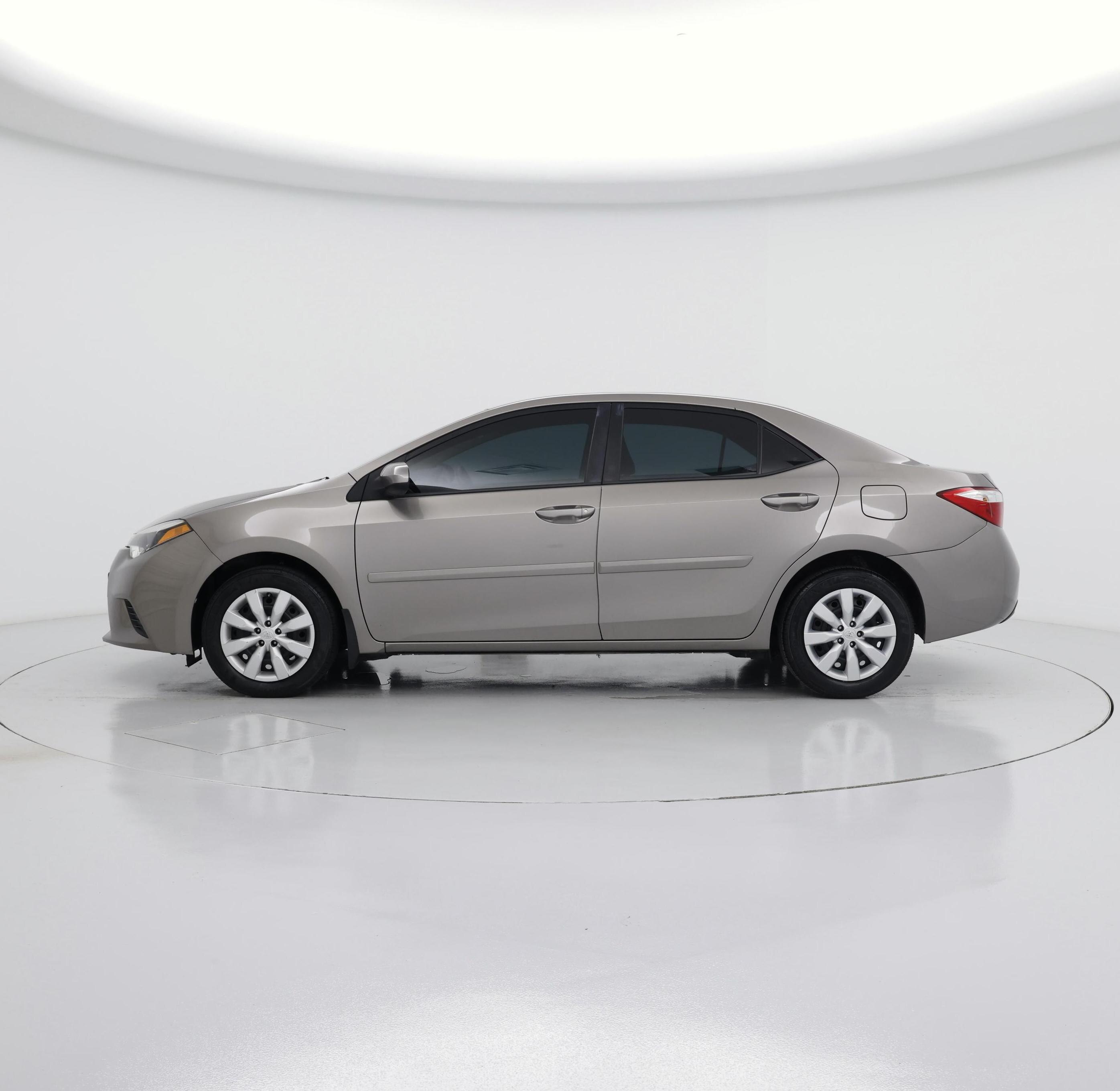 Thumbnail: 2014 Toyota Corolla - 3