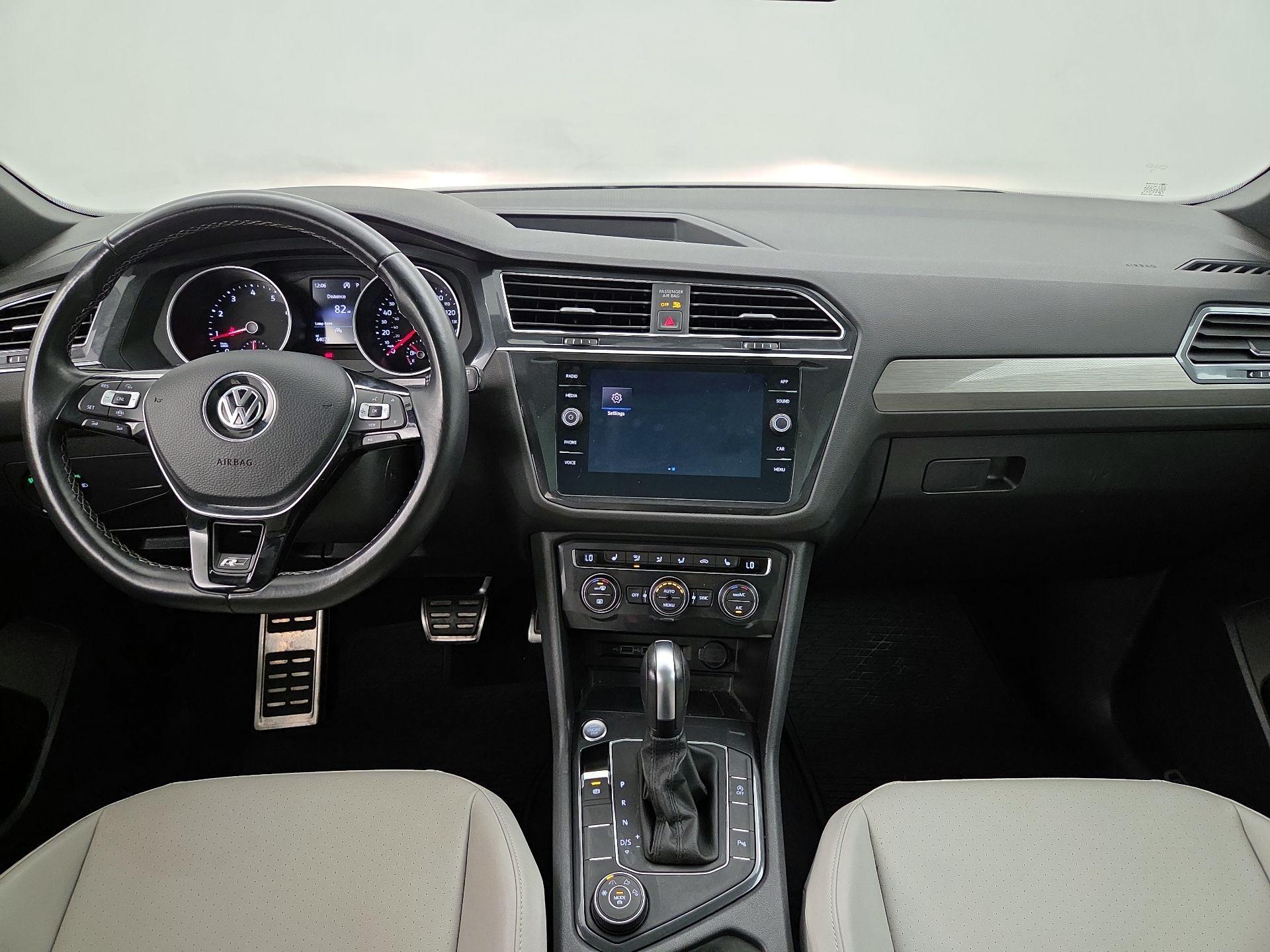 Thumbnail: 2020 Volkswagen Tiguan - 9