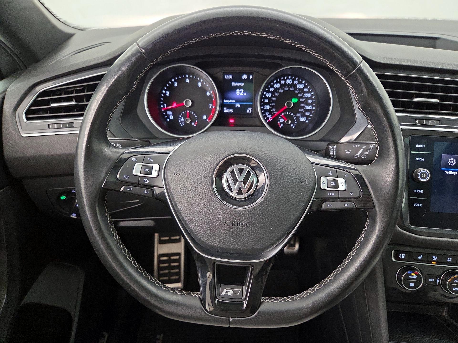 Thumbnail: 2020 Volkswagen Tiguan - 10