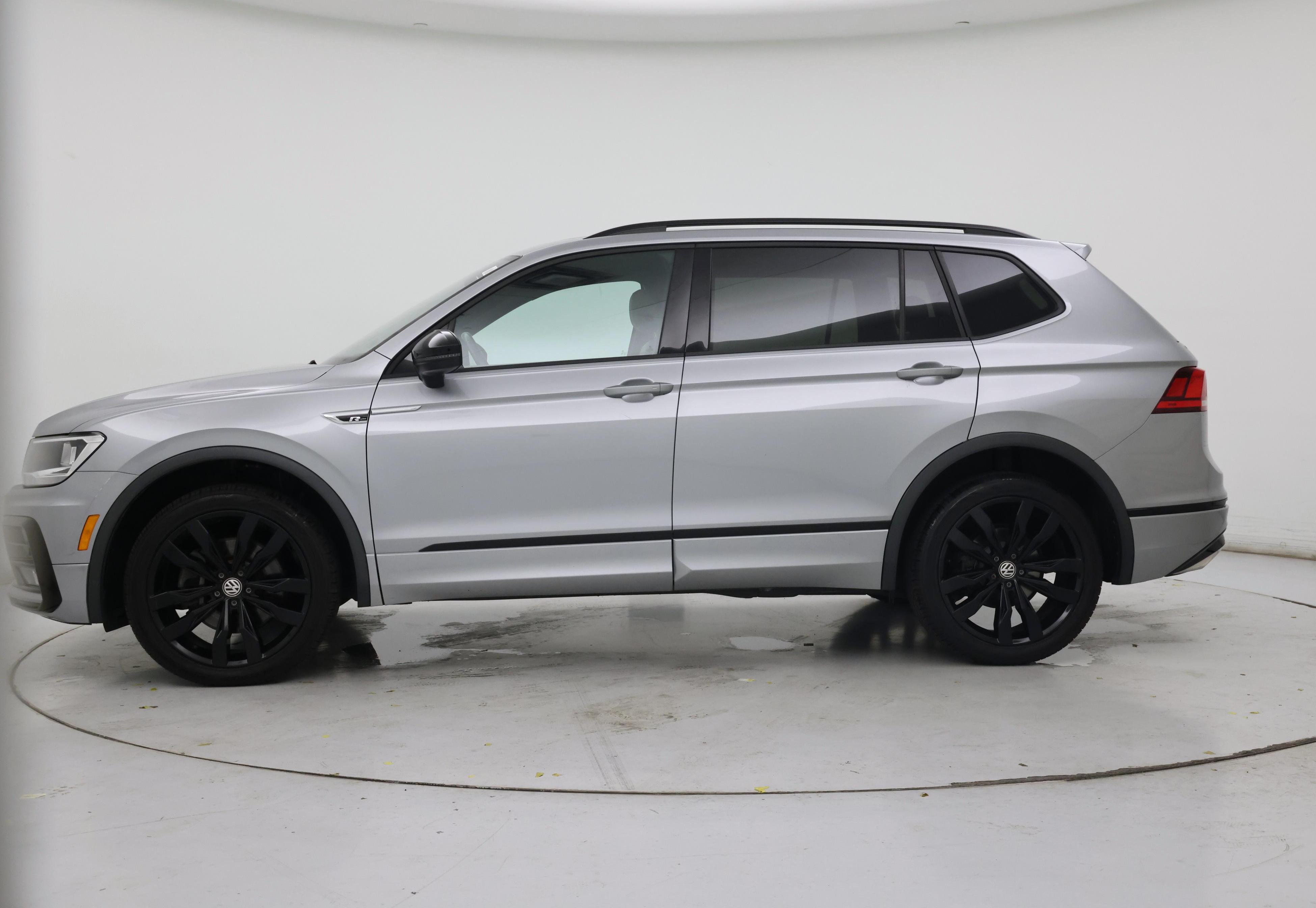Thumbnail: 2020 Volkswagen Tiguan - 3