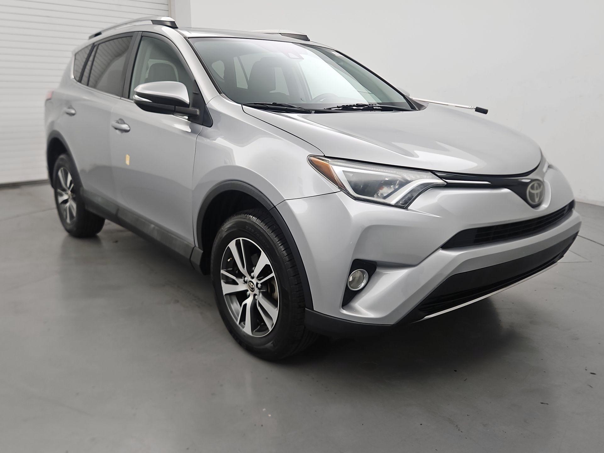Thumbnail: 2018 Toyota RAV4 - 1