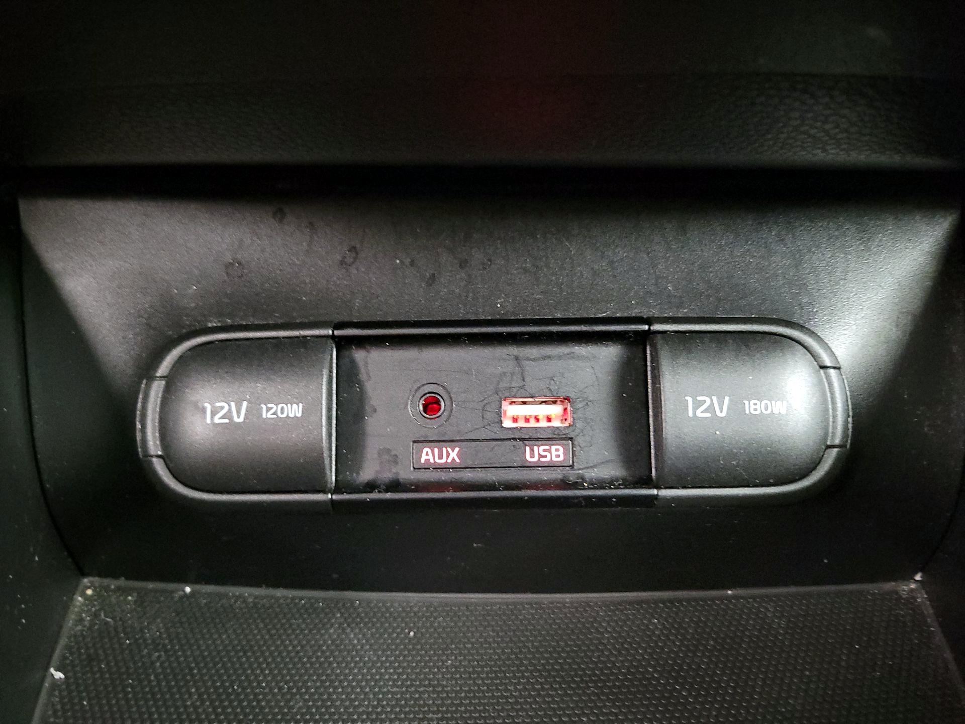 Thumbnail: 2019 Kia Soul - 18