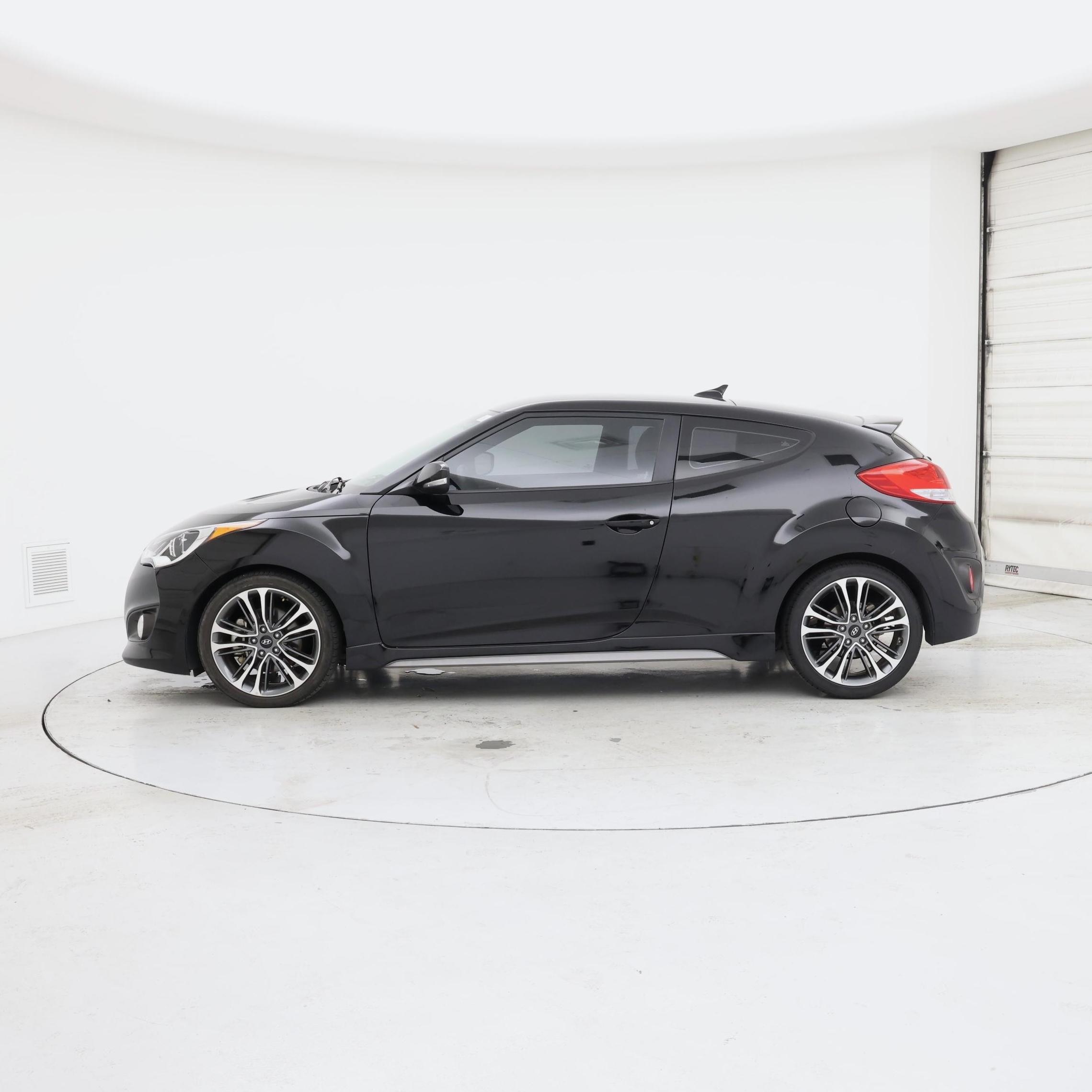 Thumbnail: 2016 Hyundai Veloster - 3