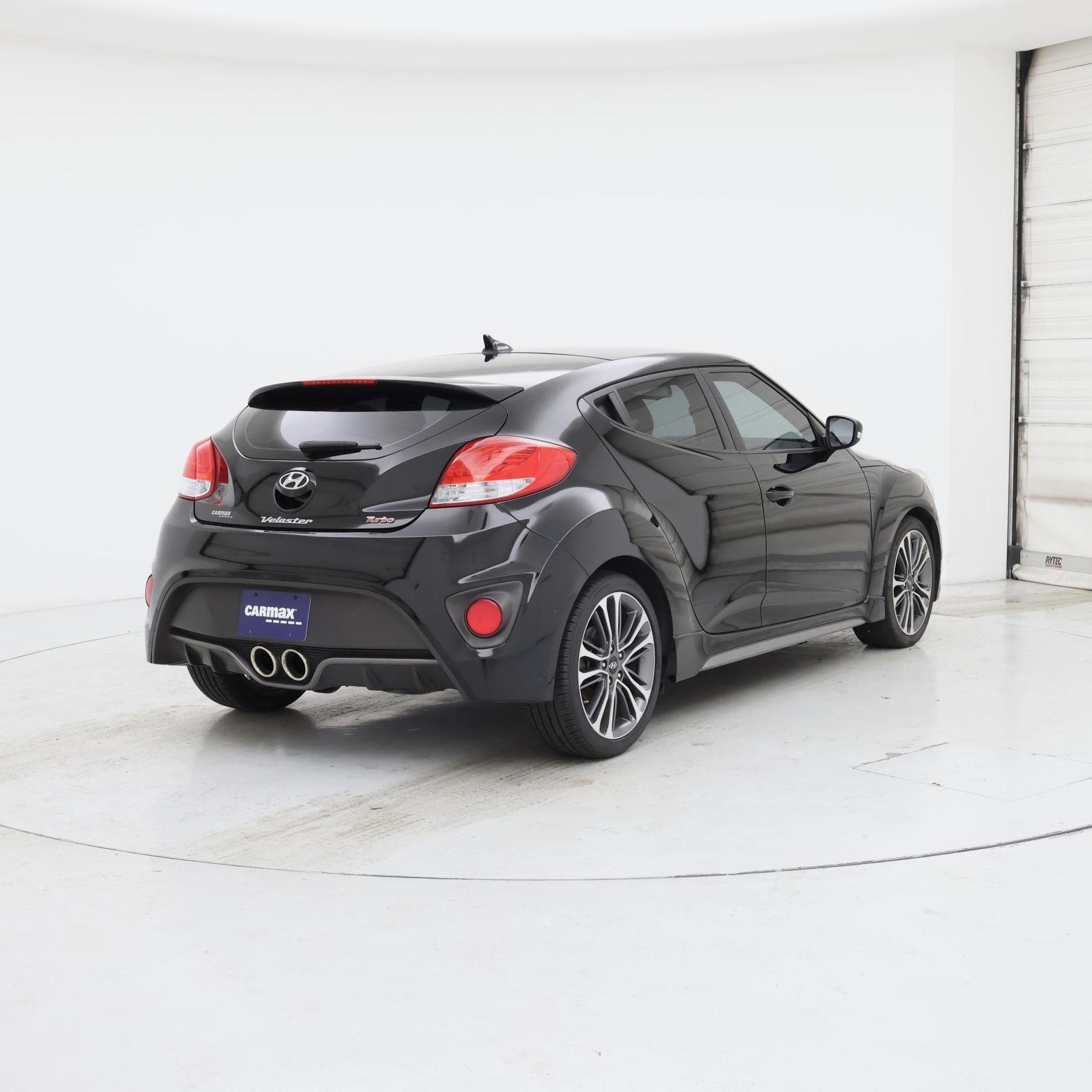 Thumbnail: 2016 Hyundai Veloster - 8