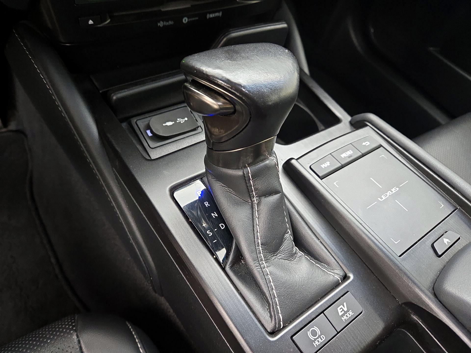 Thumbnail: 2019 Lexus ES - 18