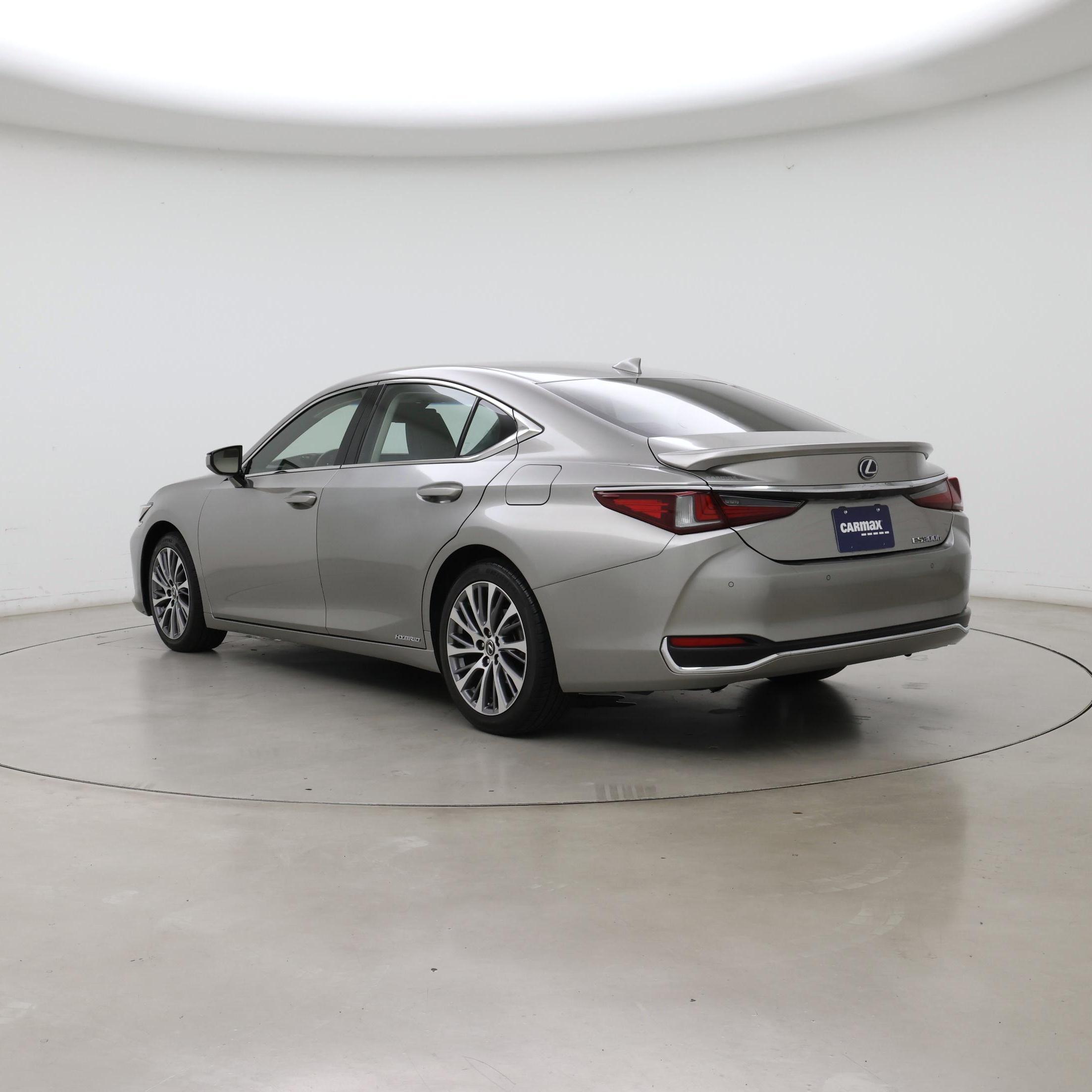 Thumbnail: 2019 Lexus ES - 2