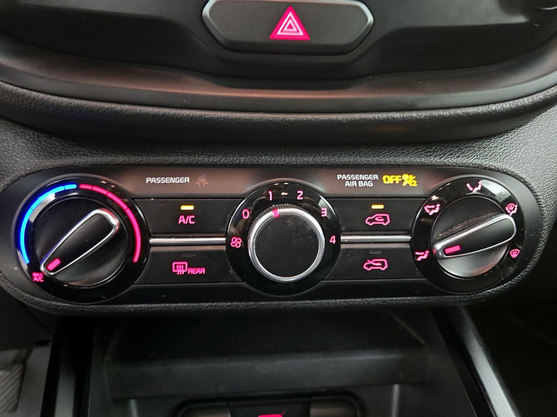 Thumbnail: 2020 Kia Soul - 16