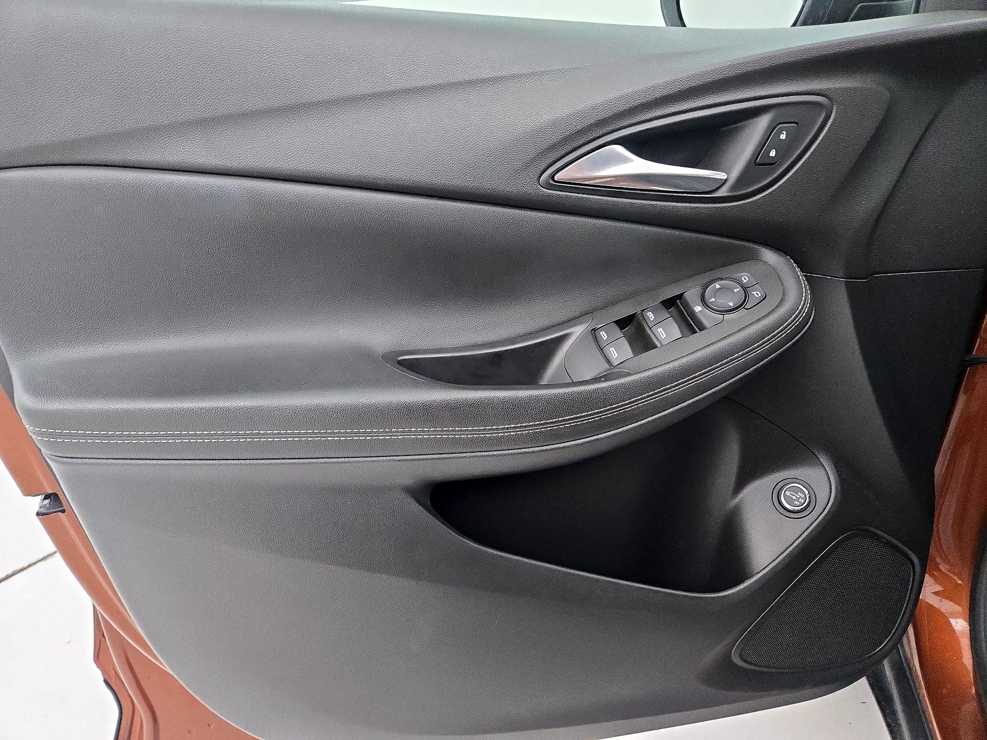 Thumbnail: 2020 Buick Encore GX - 12