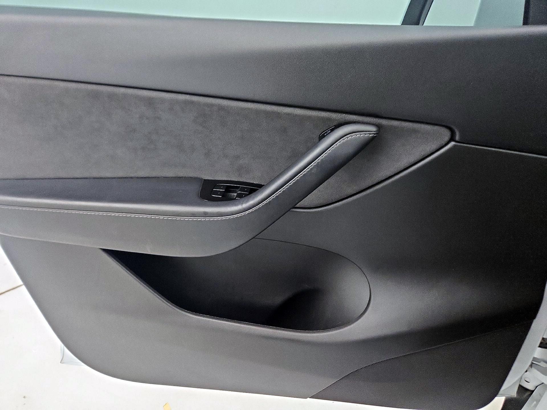 Thumbnail: 2020 Tesla Model Y - 10