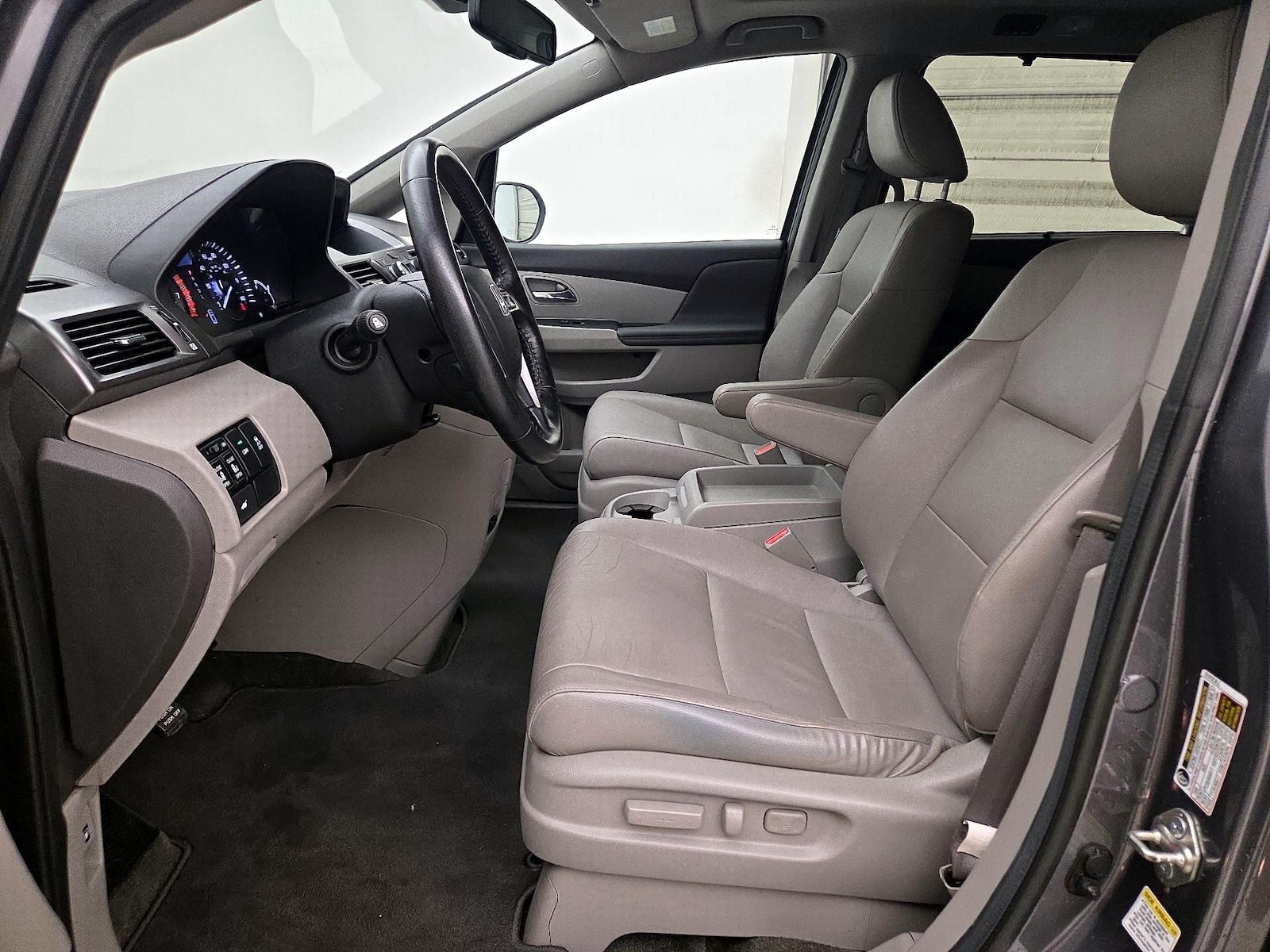 2014 Honda Odyssey EX-L - Photo 12