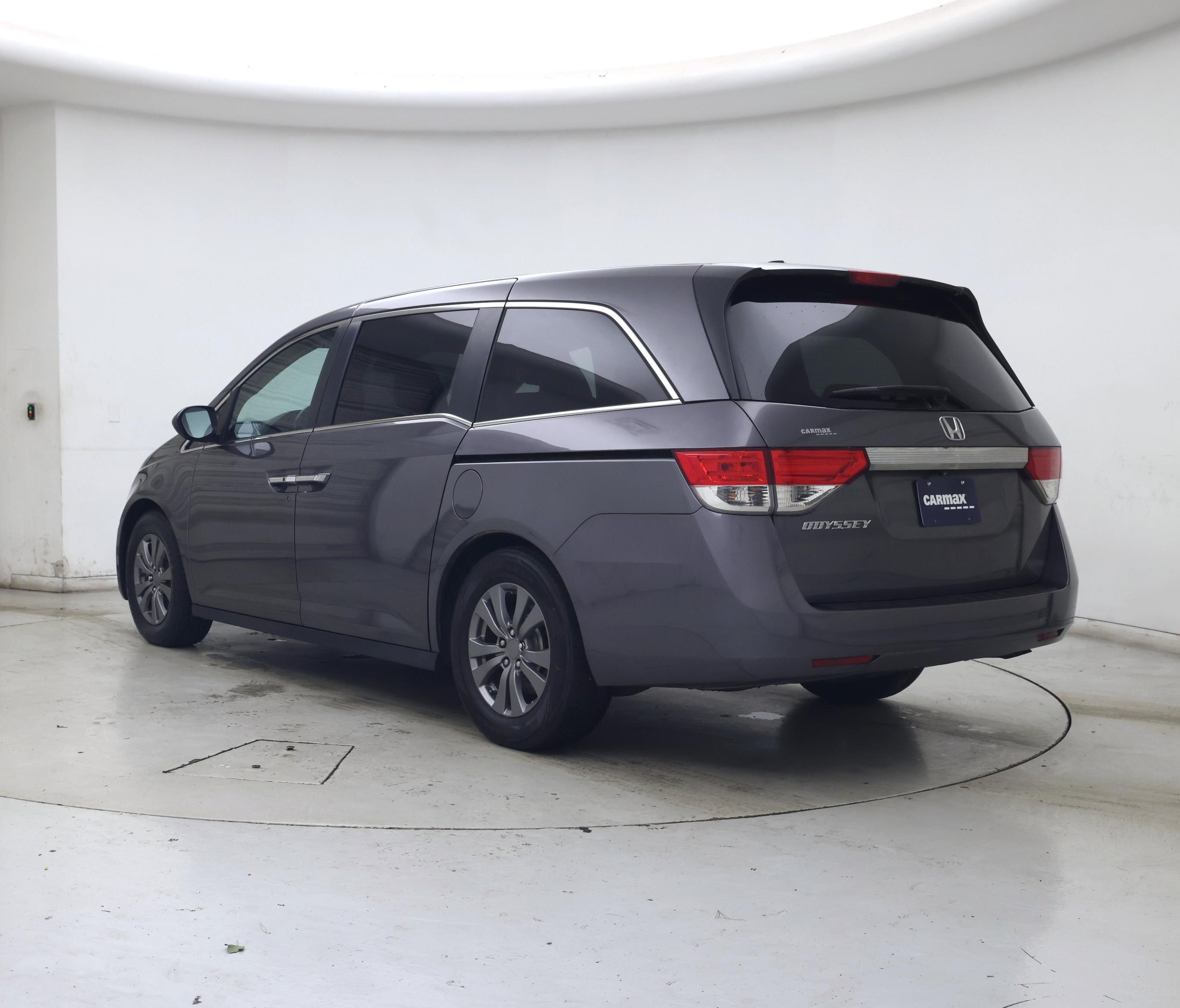 Thumbnail: 2014 Honda Odyssey - 2