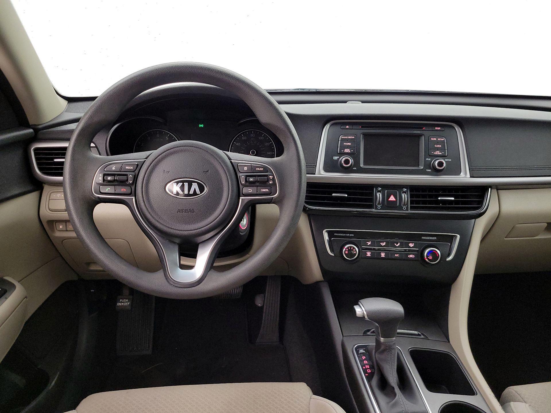 Thumbnail: 2016 Kia Optima - 10