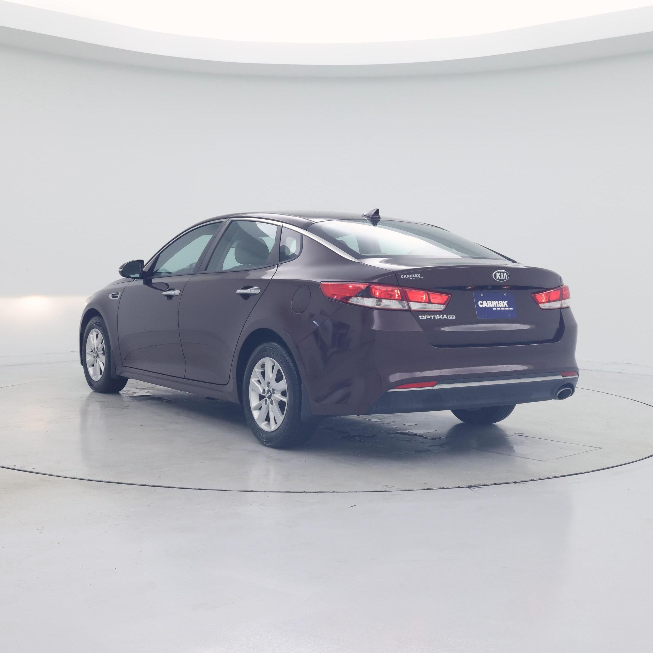 Thumbnail: 2016 Kia Optima - 2