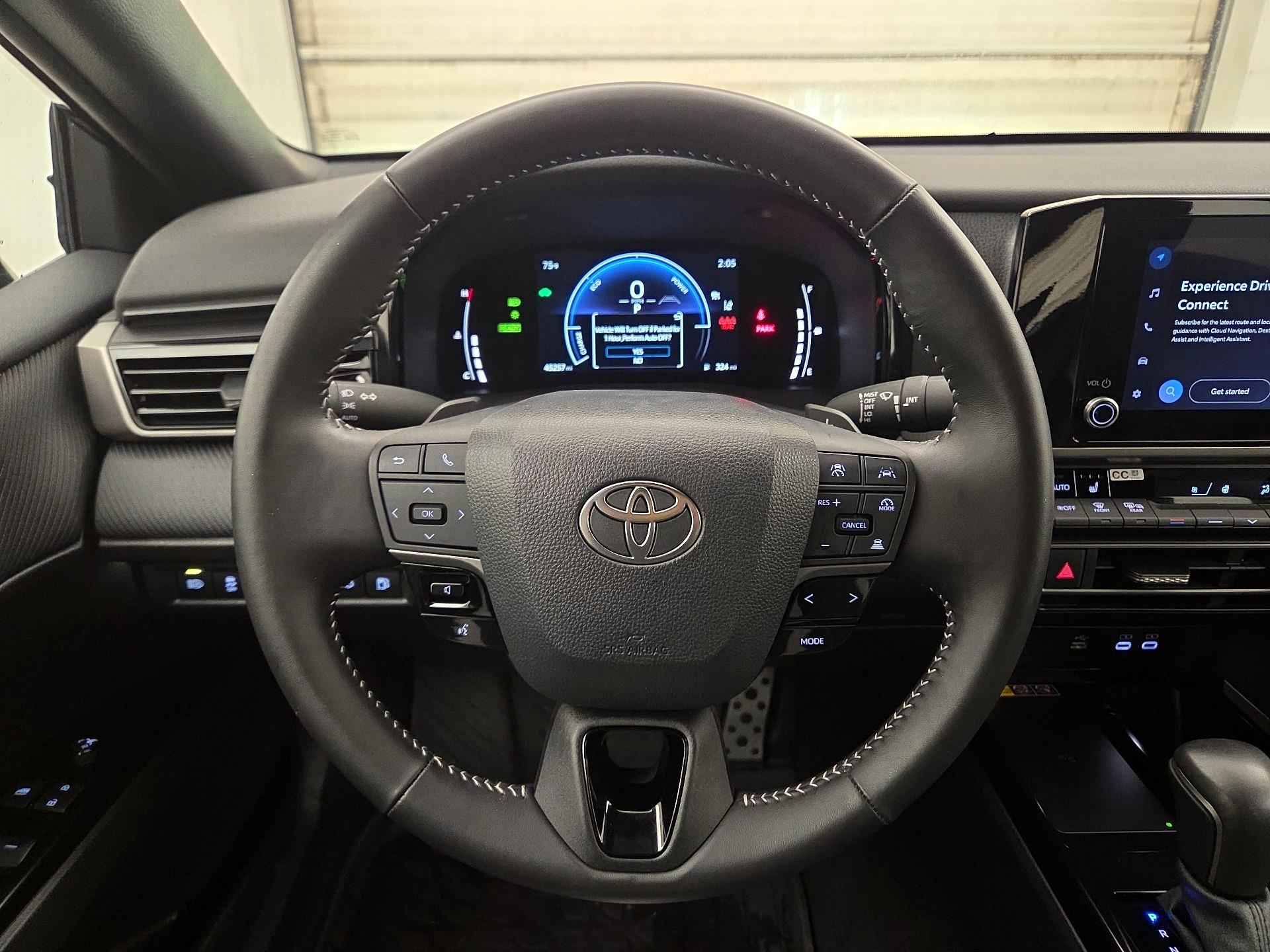 Thumbnail: 2025 Toyota Camry - 10