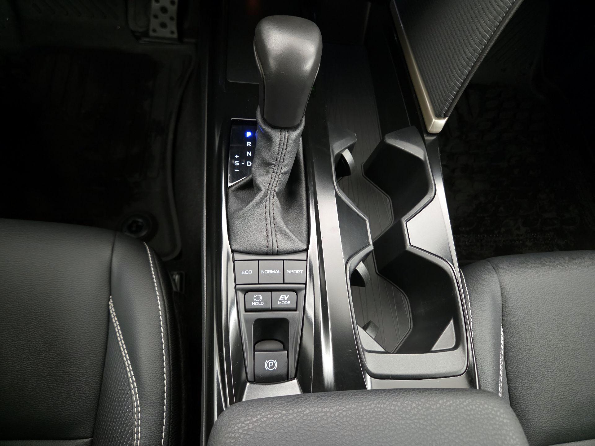 Thumbnail: 2025 Toyota Camry - 17