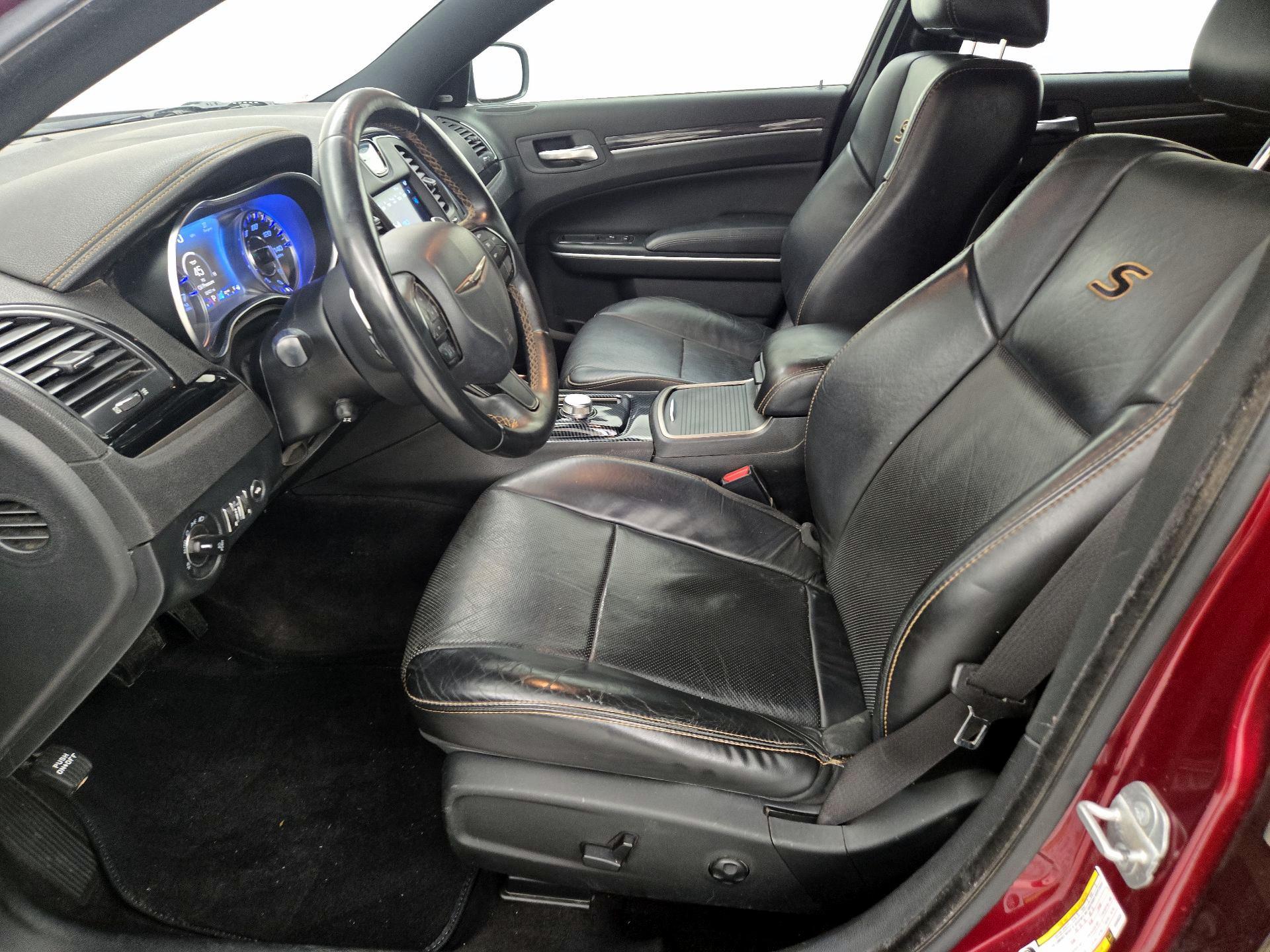 Thumbnail: 2019 Chrysler 300 - 11